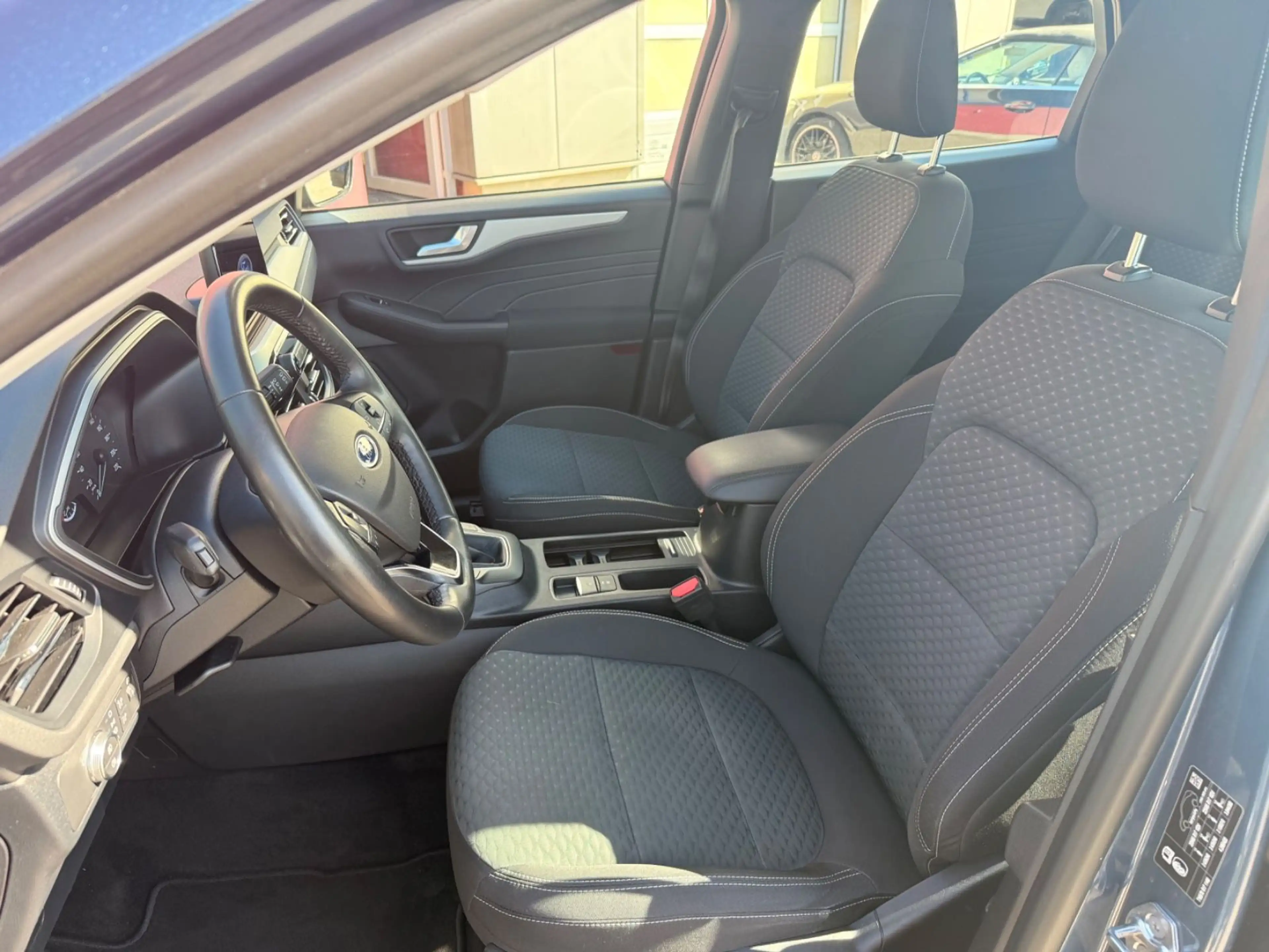 Ford Kuga Cool & Connect Standheizung — photo 15