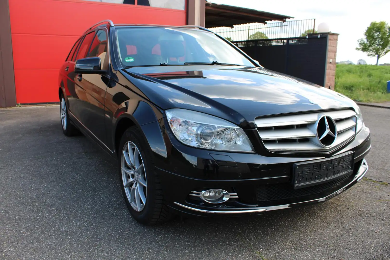 Mercedes-Benz C 200 Kombi/AVANTGARDE/NAVI/SITZHEIZUNG/XENON Noir - 1