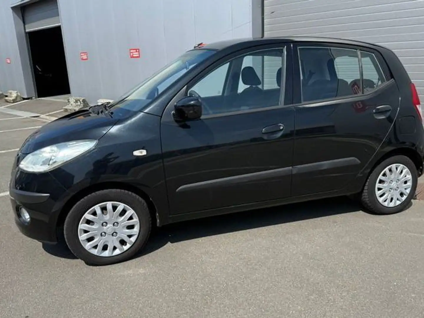 Hyundai i10 1.1i AUTOMATIQUE - AIRCO Noir - 2