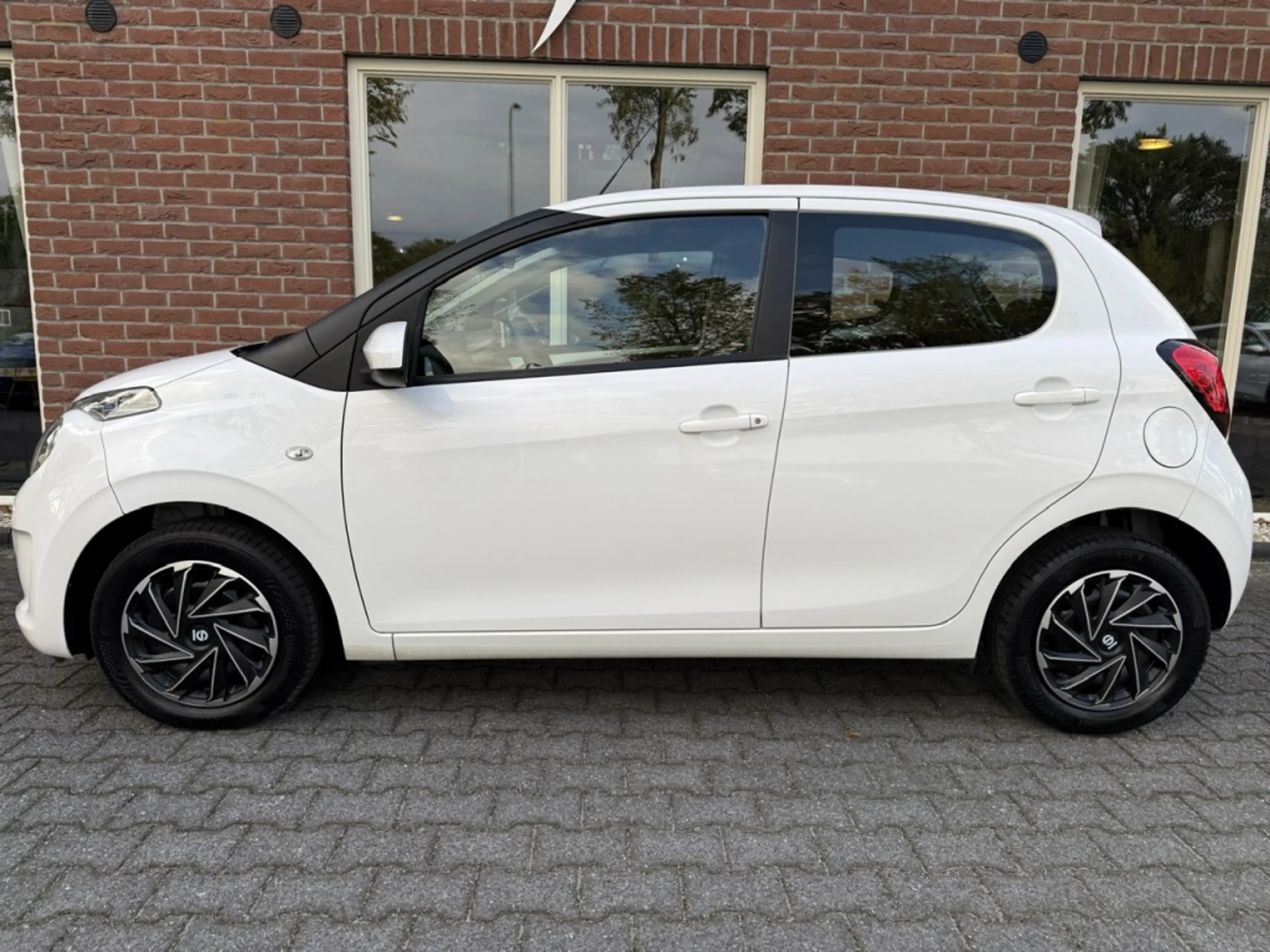 Citroen C1 1.0 VTi Feel CAMERA / CARPLAY / ANDROID / AIRCO — photo 2