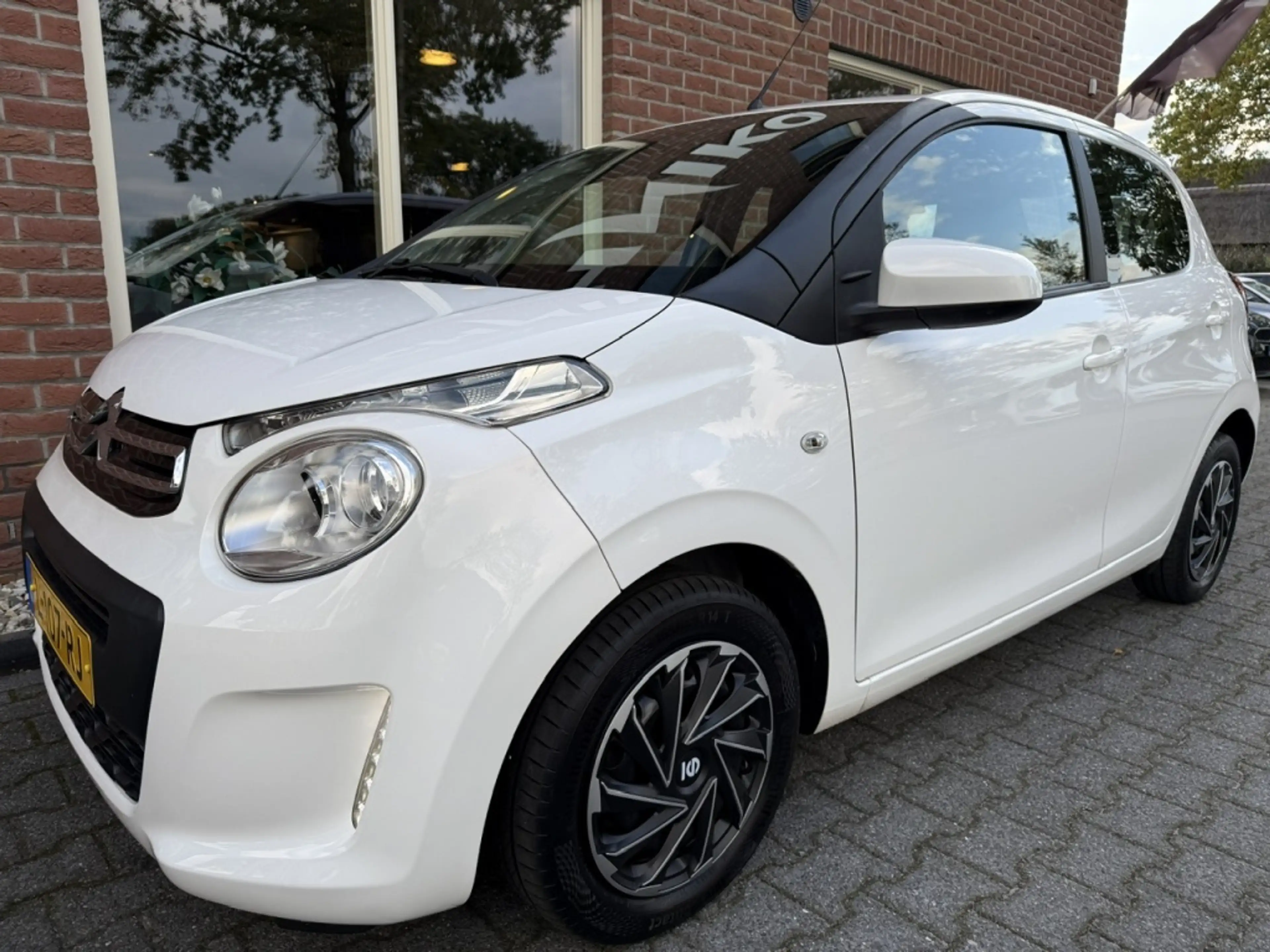 Citroen C1 1.0 VTi Feel CAMERA / CARPLAY / ANDROID / AIRCO — photo 13
