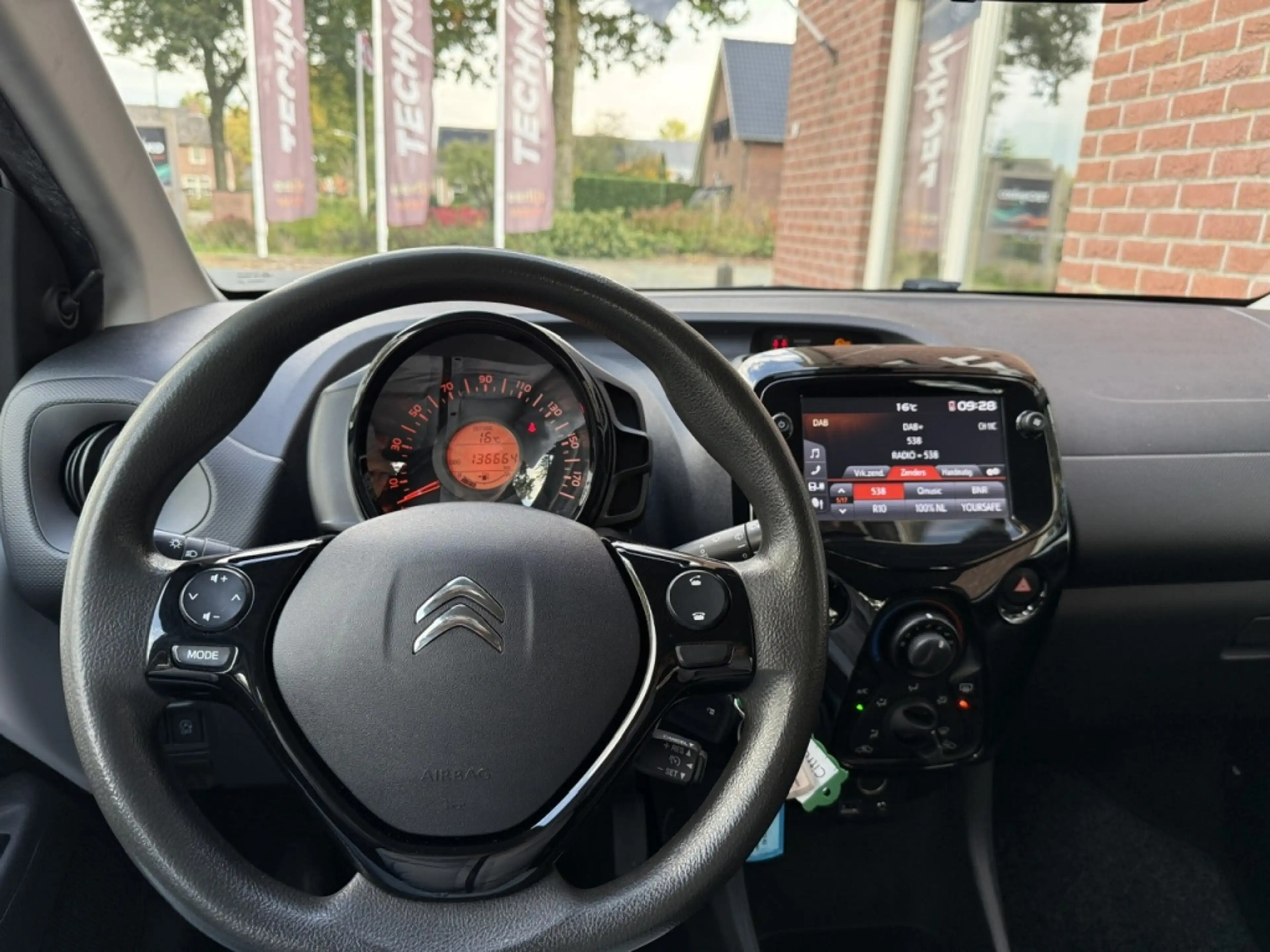 Citroen C1 1.0 VTi Feel CAMERA / CARPLAY / ANDROID / AIRCO — photo 7