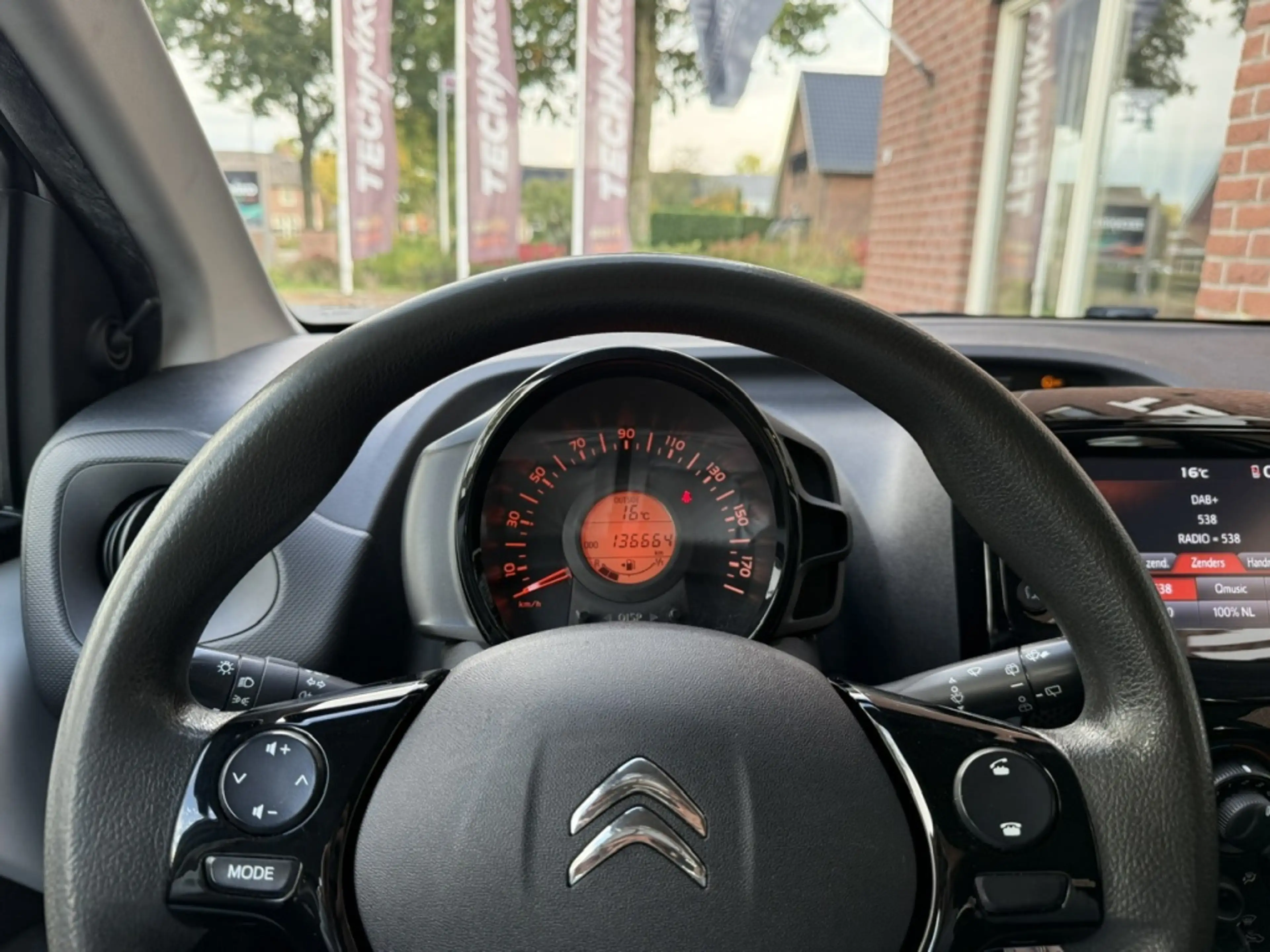 Citroen C1 1.0 VTi Feel CAMERA / CARPLAY / ANDROID / AIRCO — photo 8