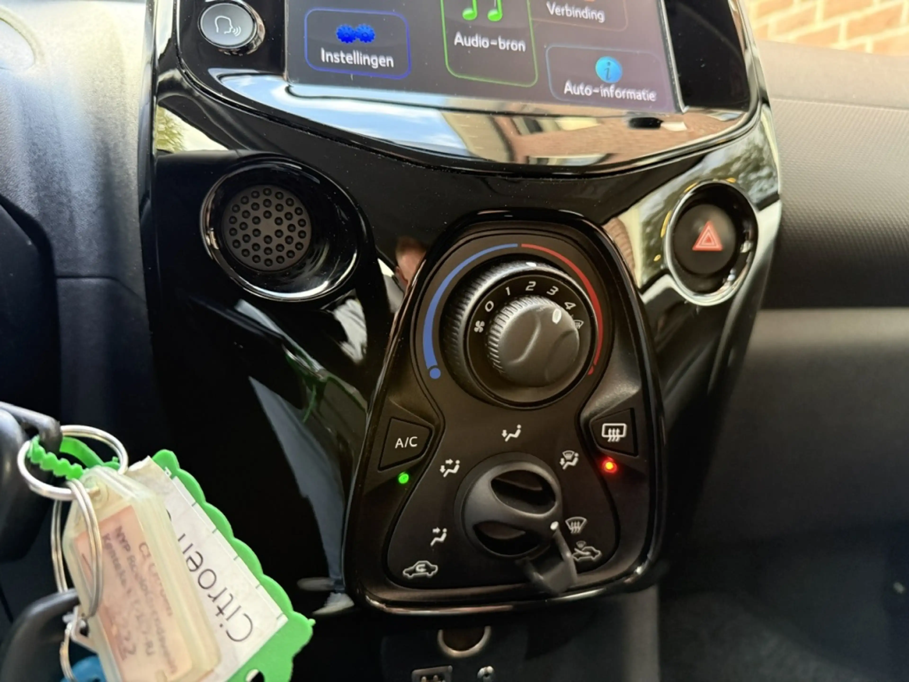 Citroen C1 1.0 VTi Feel CAMERA / CARPLAY / ANDROID / AIRCO — photo 24