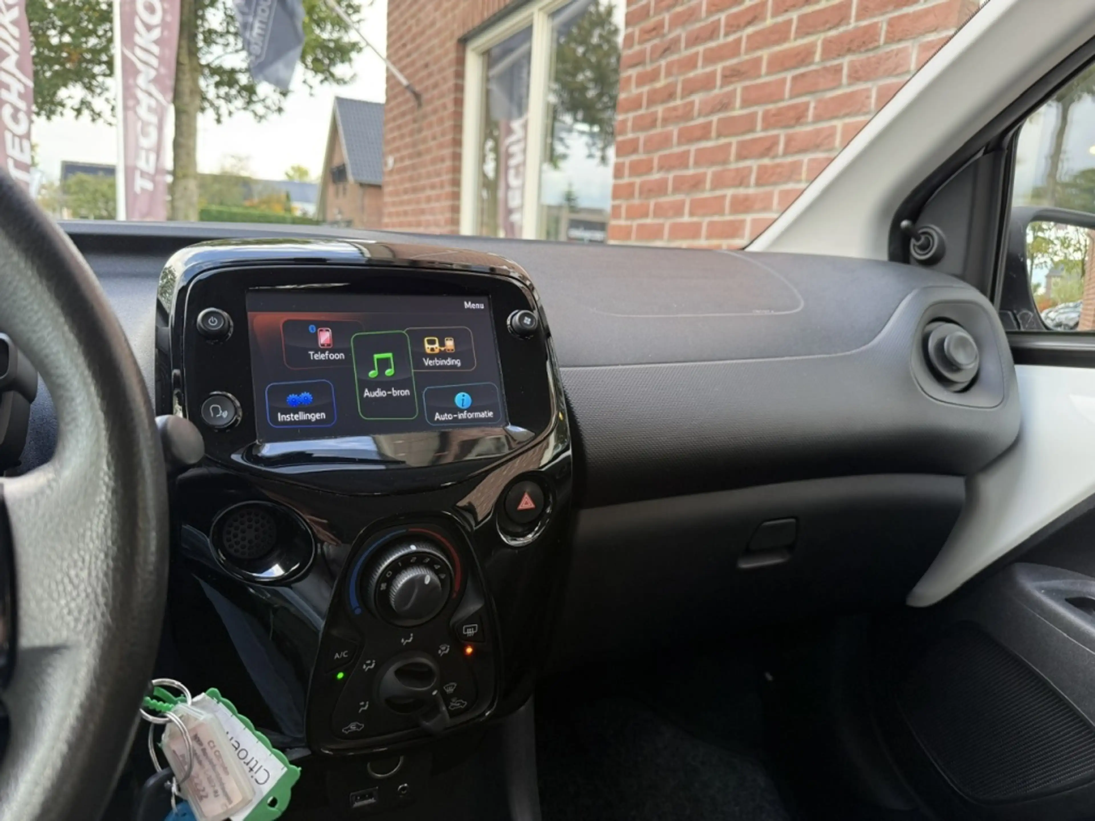 Citroen C1 1.0 VTi Feel CAMERA / CARPLAY / ANDROID / AIRCO — photo 23