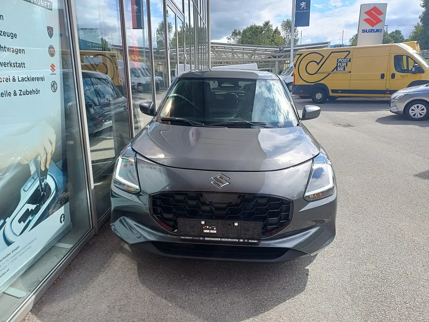 Suzuki Swift 1,2 Hybrid Shine CVT Automatik Grau - 2