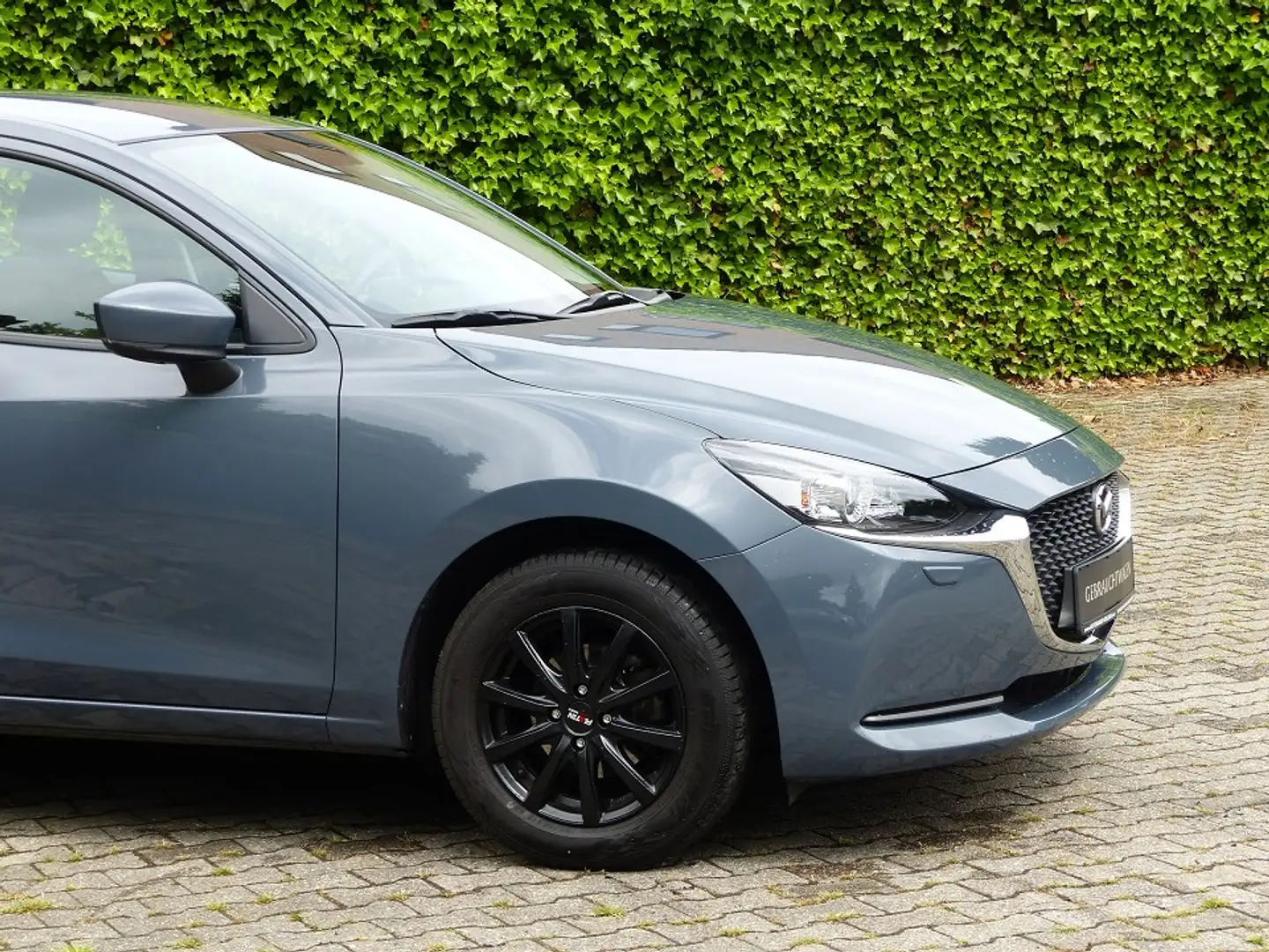 Mazda 2 SKYACTIV-G 90 M Hybrid ADVANTAGE mit Alufelgen Szürke - 2