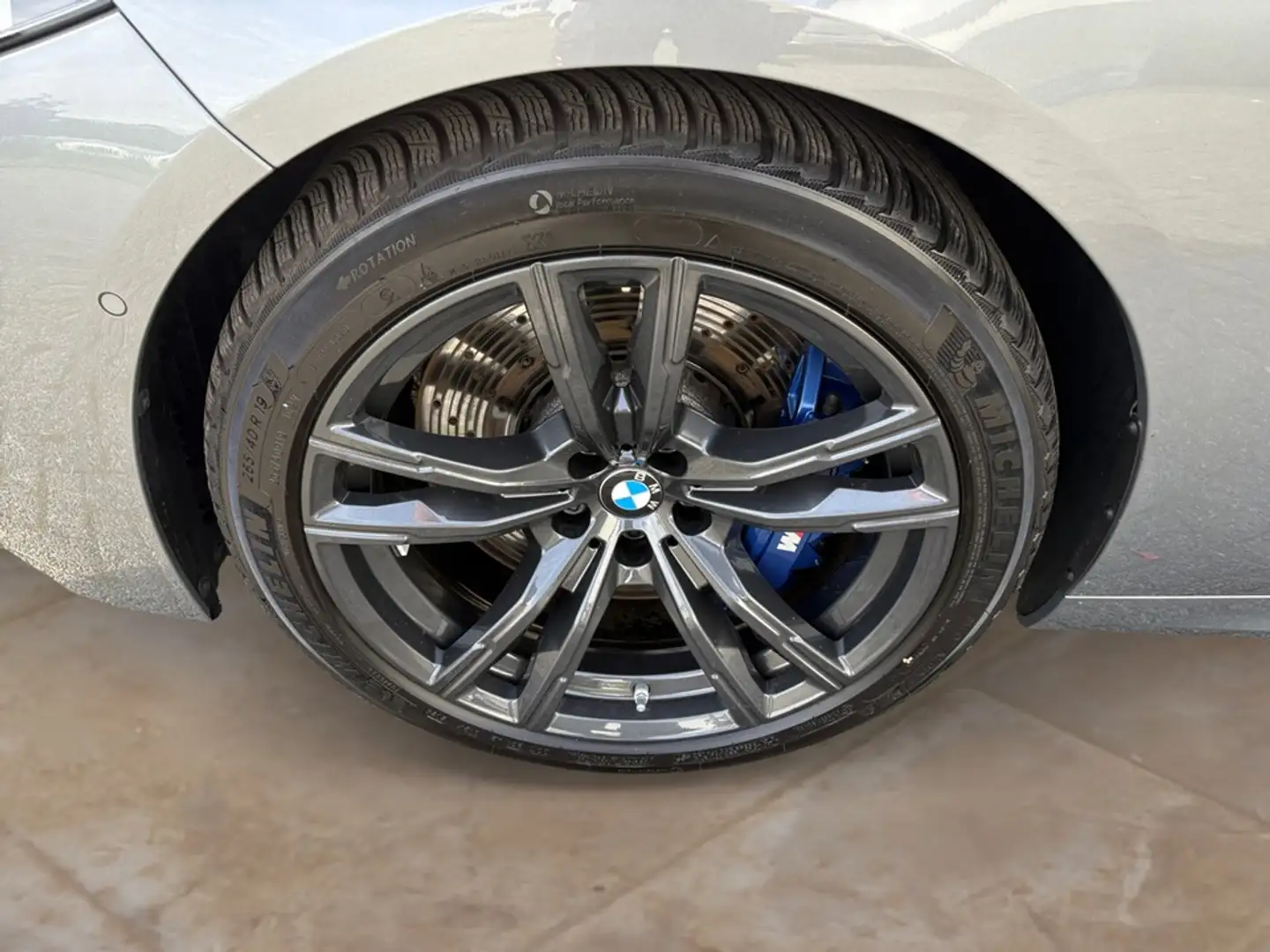 BMW M8 Competition xDrive Gran Coupe / NP= 186.730,- Šedá - 2