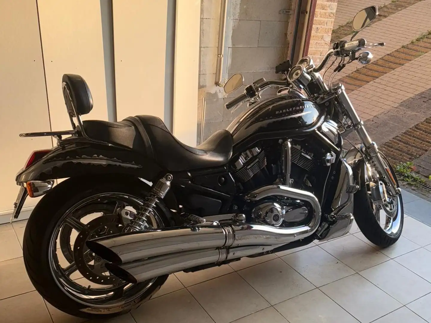 Harley-Davidson VRSC V-Rod V-Rod CVO VRSCSE2 (2006) Ezüst - 1