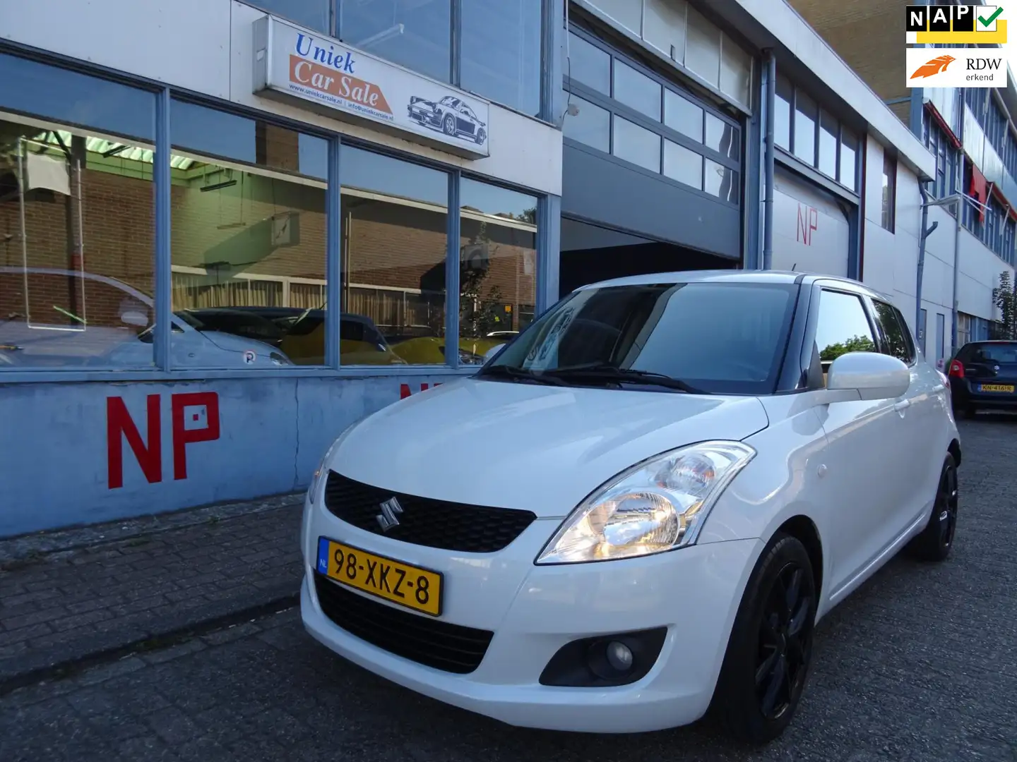 Suzuki Swift 1.2 Exclusive EASSS Blanc - 1