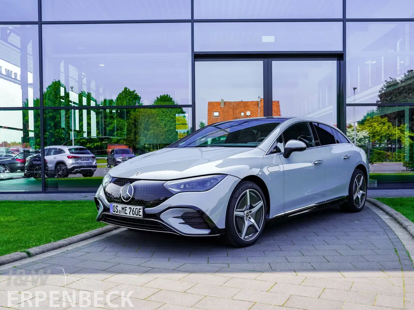 Mercedes-Benz EQE 350 EQE 350 AMG 22kw HA-Lenkung Pano AIRMATIC Prem+ Gri - 2