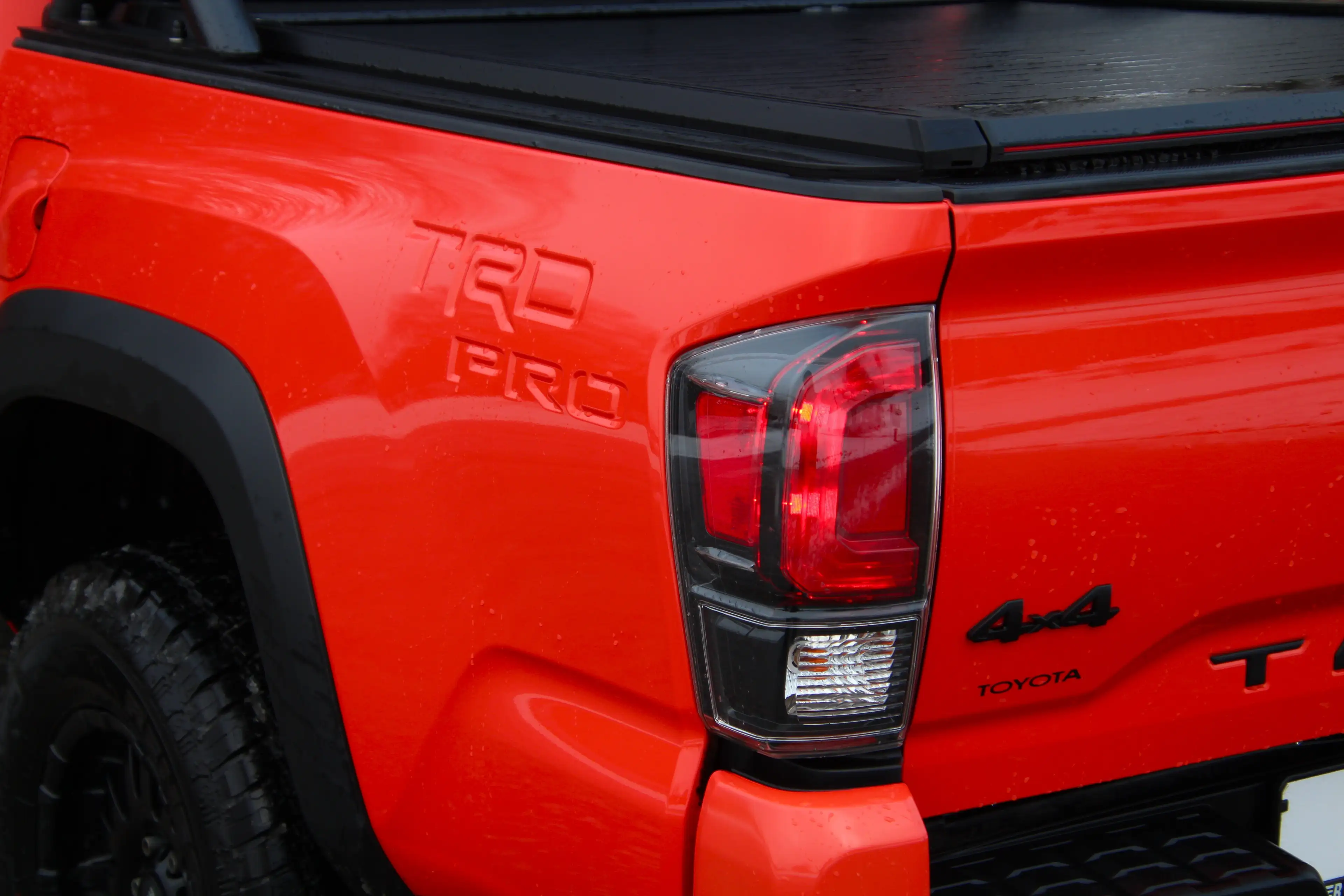 Toyota Tacoma TRD Pro — photo 3