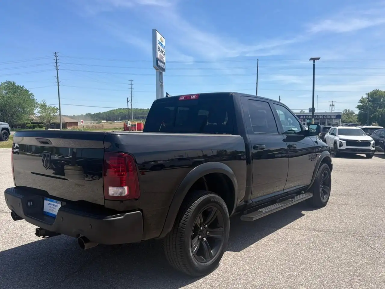 RAM 1500 снимка RAM 1500