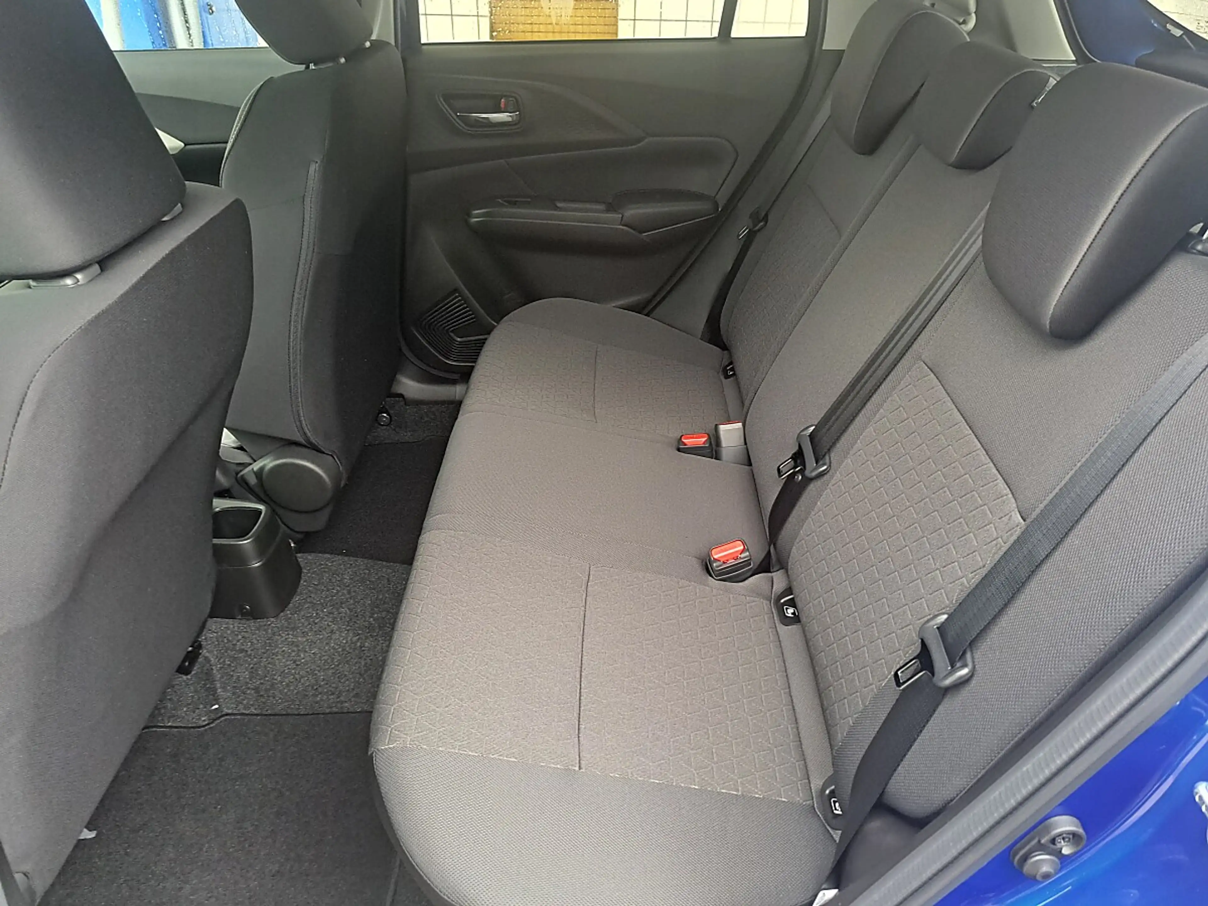 Suzuki Swift 1,2 Hybrid Allgrip Shine — photo 9