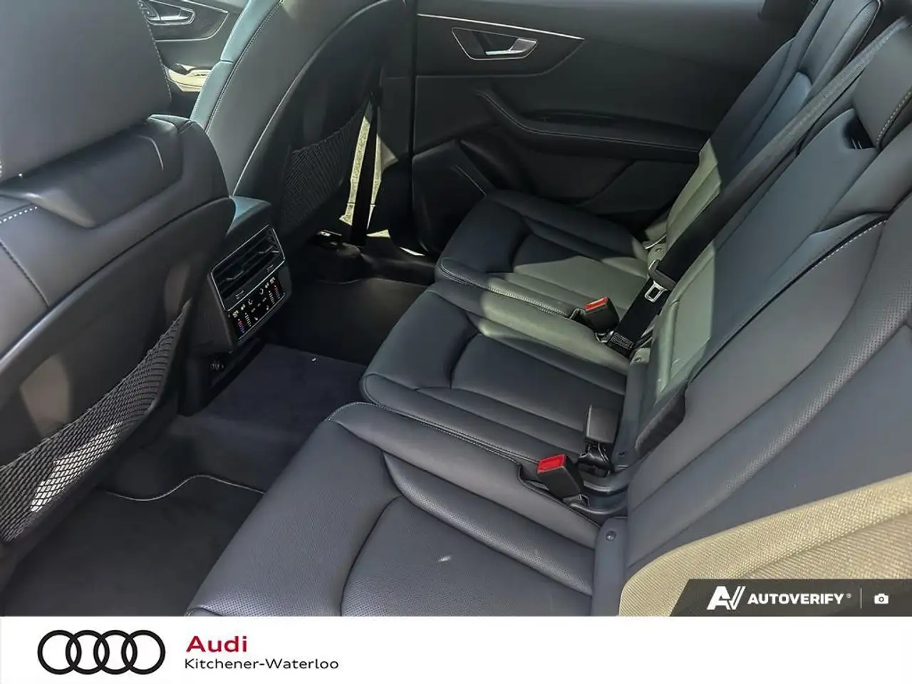 Audi Q7 снимка Audi Q7