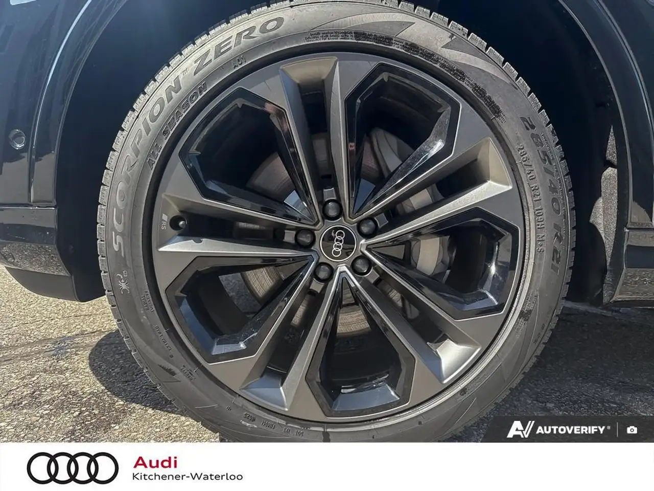 Audi Q7 снимка Audi Q7