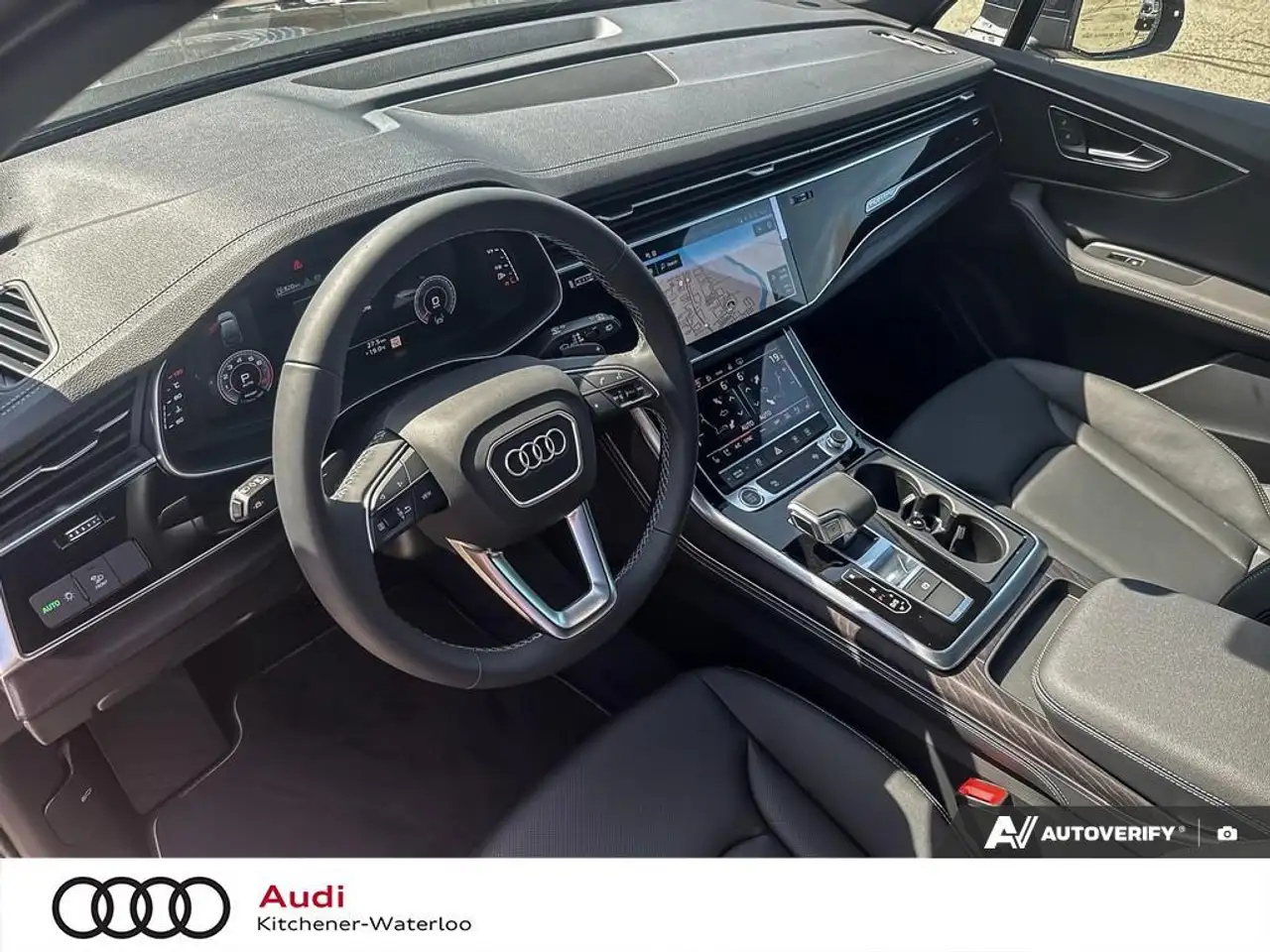 Audi Q7 снимка Audi Q7