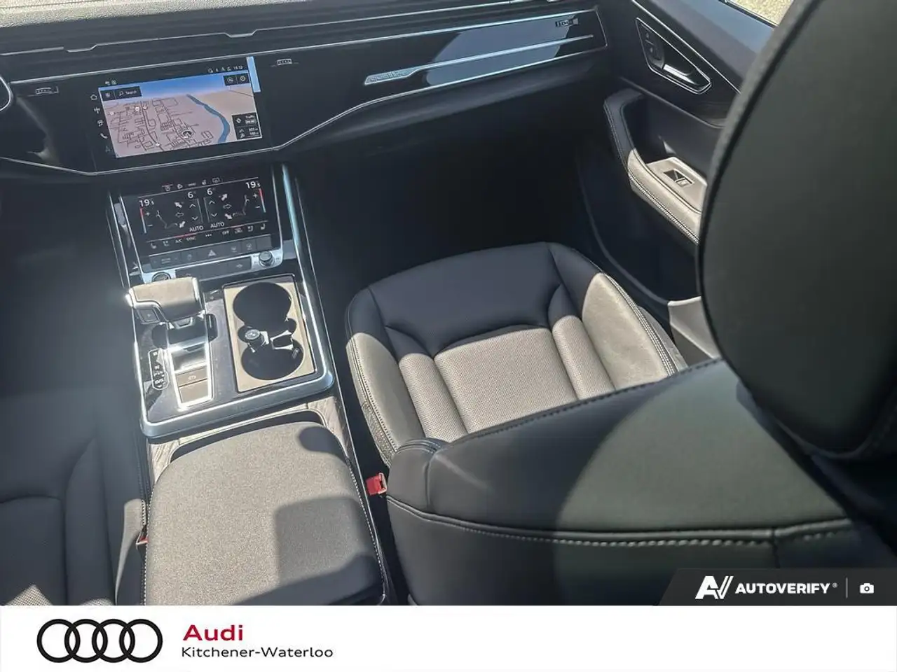 Audi Q7 снимка Audi Q7