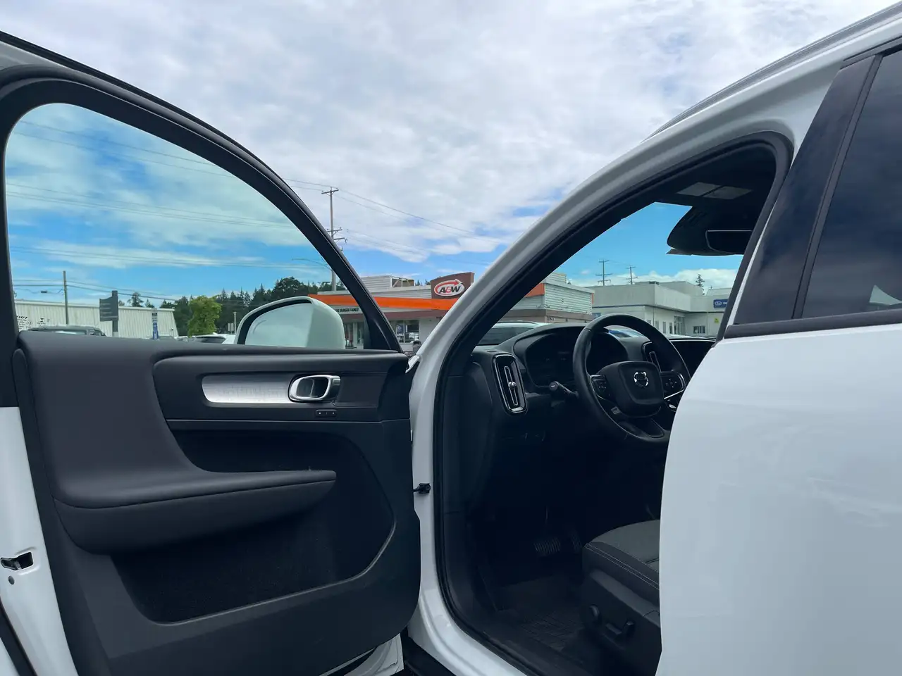 Volvo XC40 снимка Volvo XC40