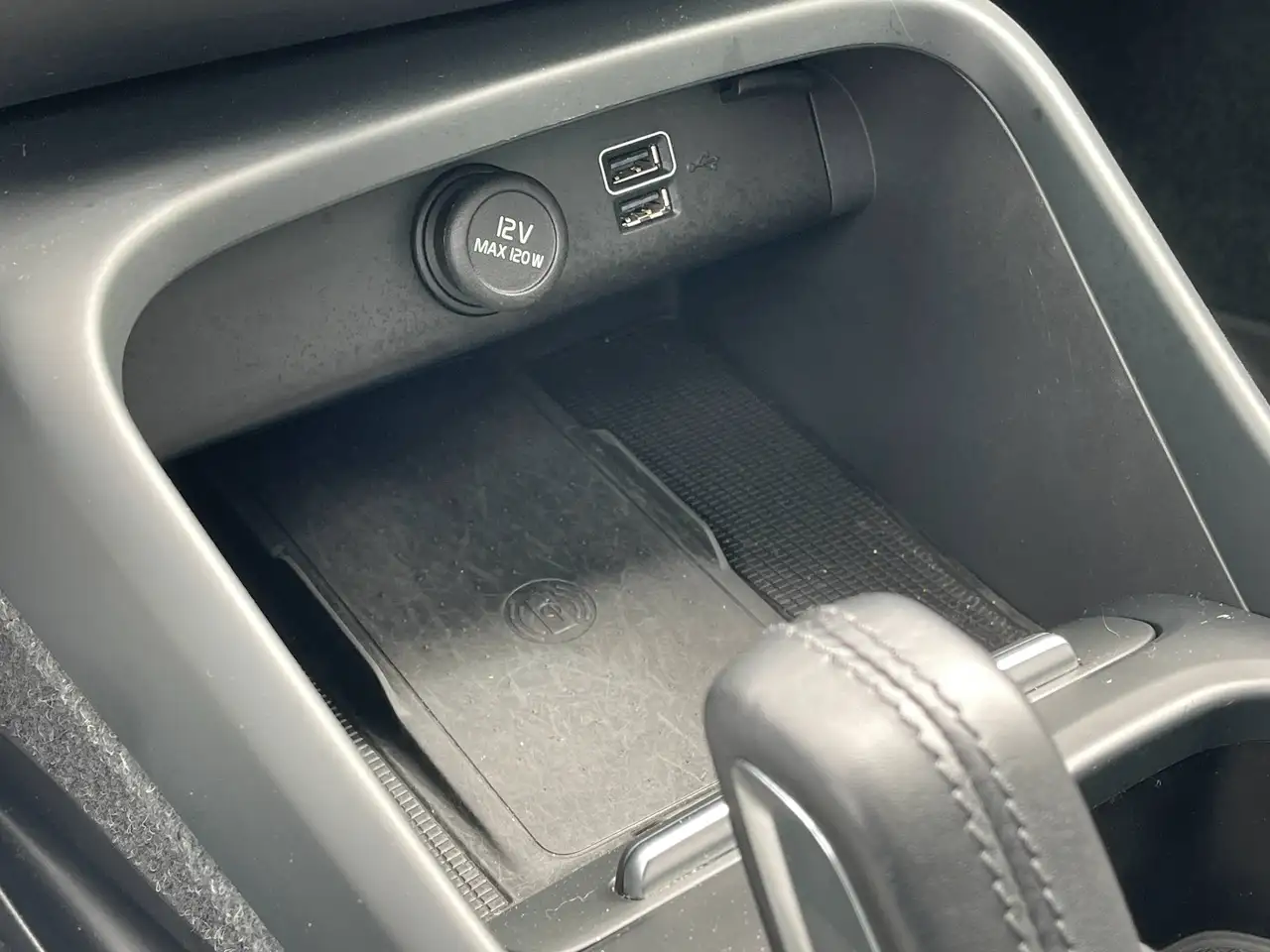 Volvo XC40 снимка Volvo XC40