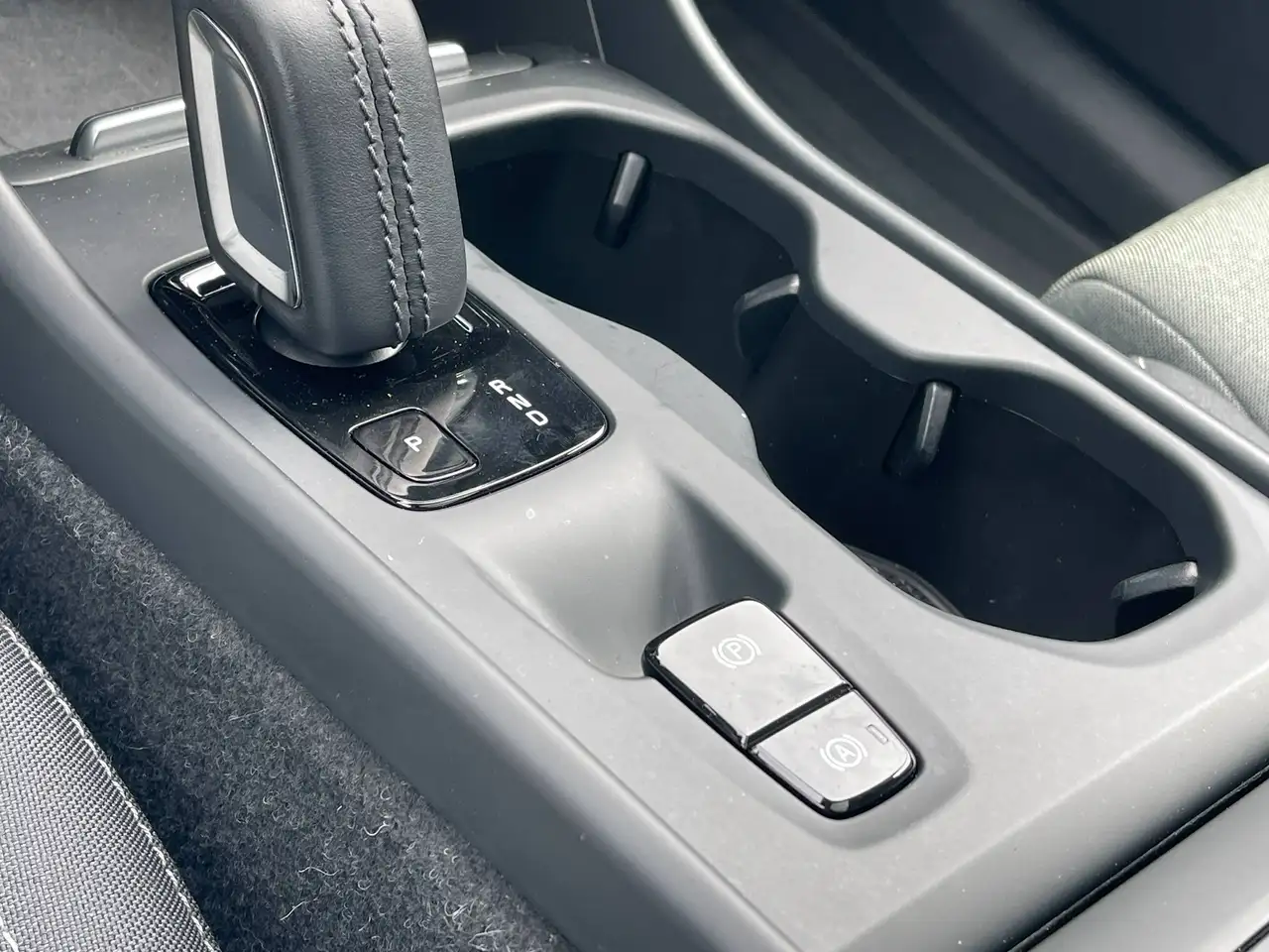 Volvo XC40 снимка Volvo XC40