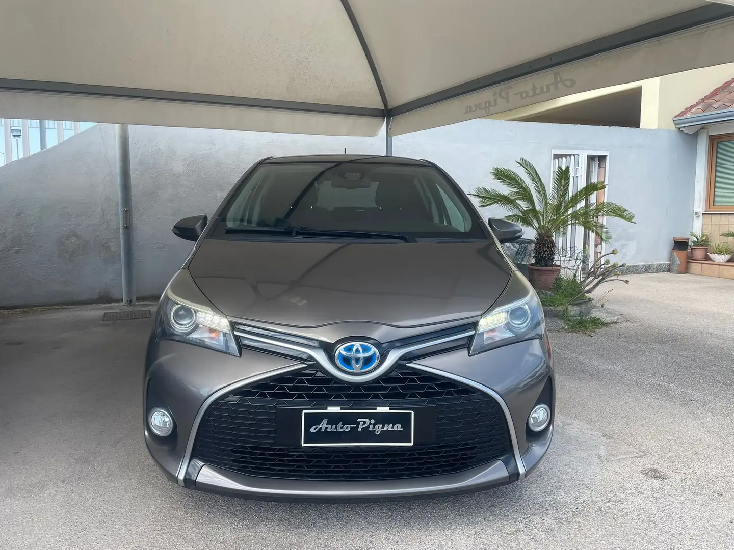 Toyota Yaris Yaris III 2015 5p 1.5h Style Grigio - 2