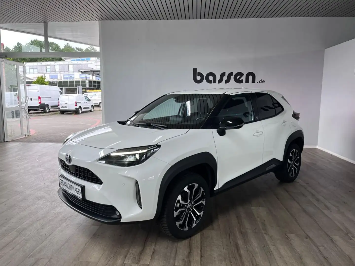 Toyota Yaris Cross Hybrid 1.5 VVT-i Team Deutschland Weiß - 2