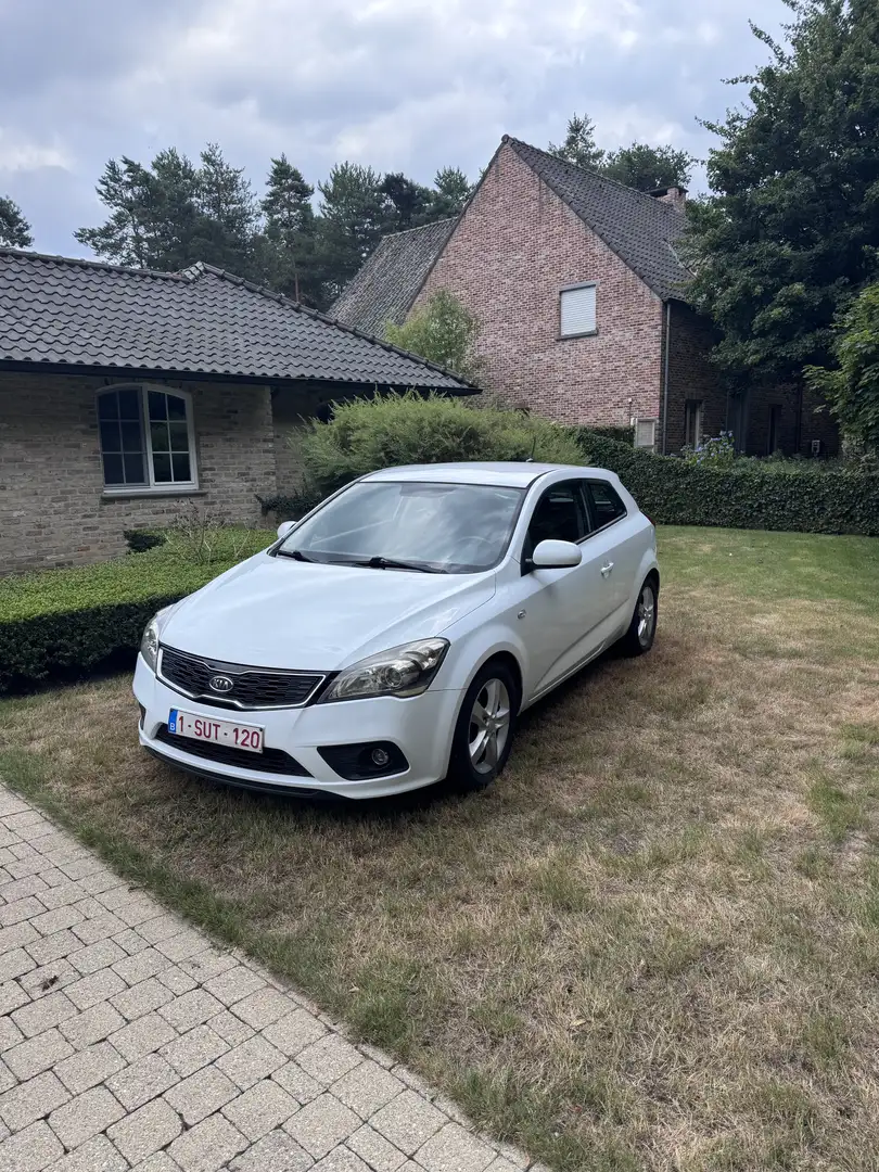 Kia Ceed / cee'd 1.6 CRDi 90 ISG Spirit - 1