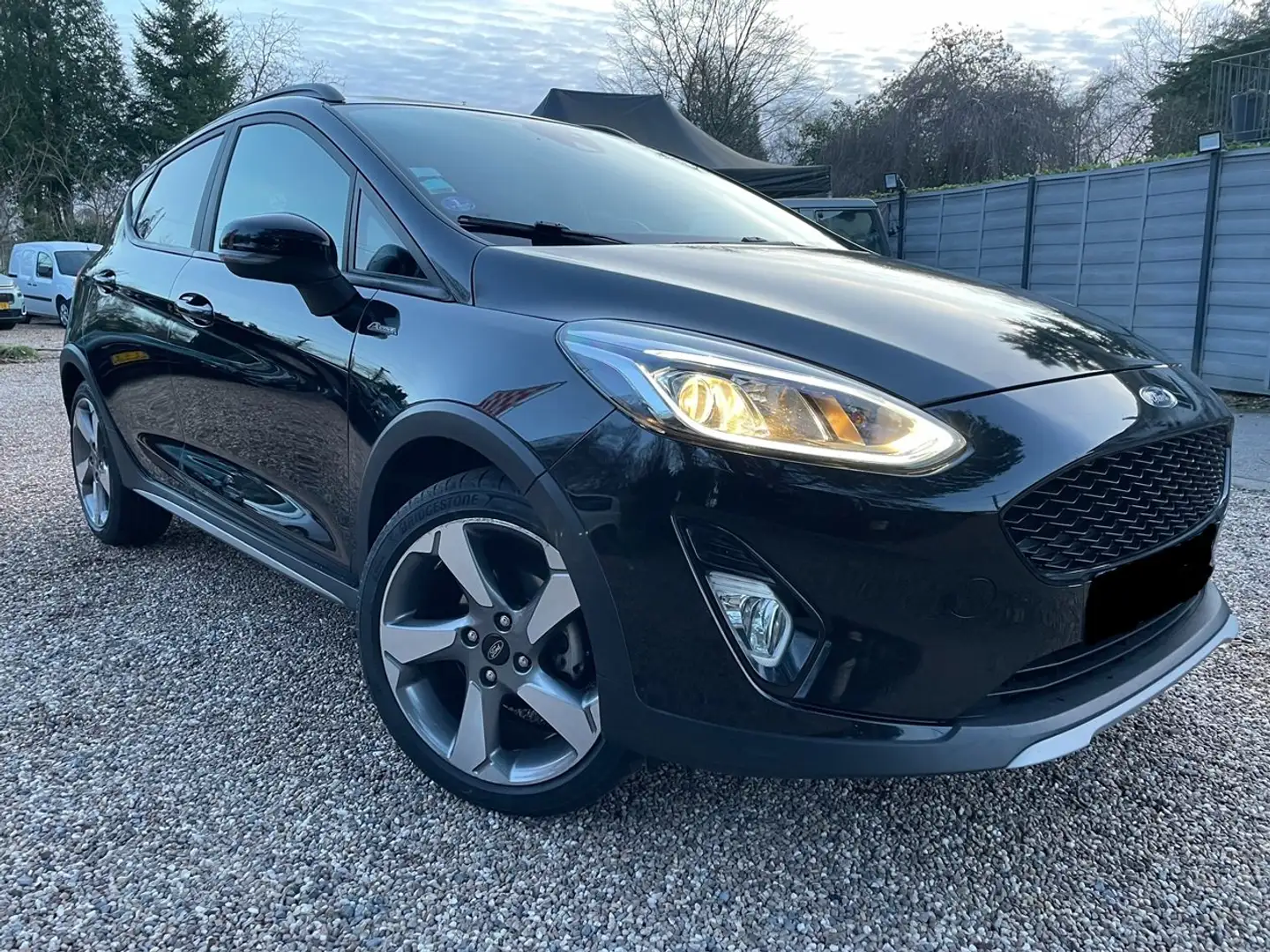 Ford Fiesta Active V 1.0 EcoBoost 85ch S&S Pack Negro - 2