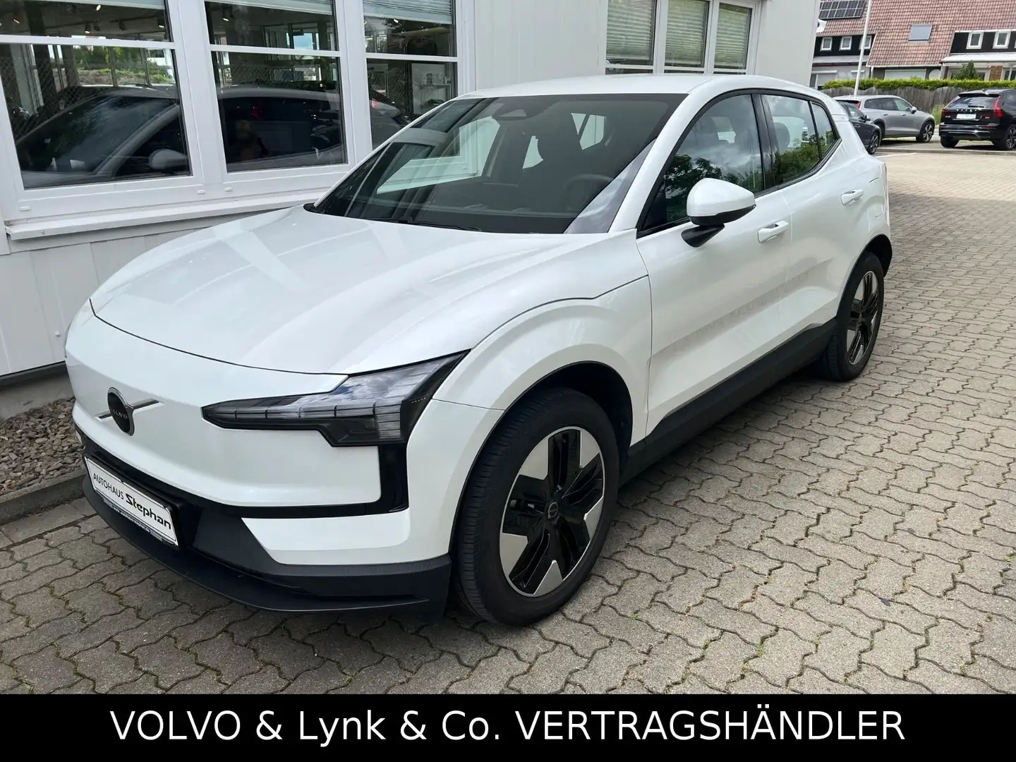 VOLVO Ex30