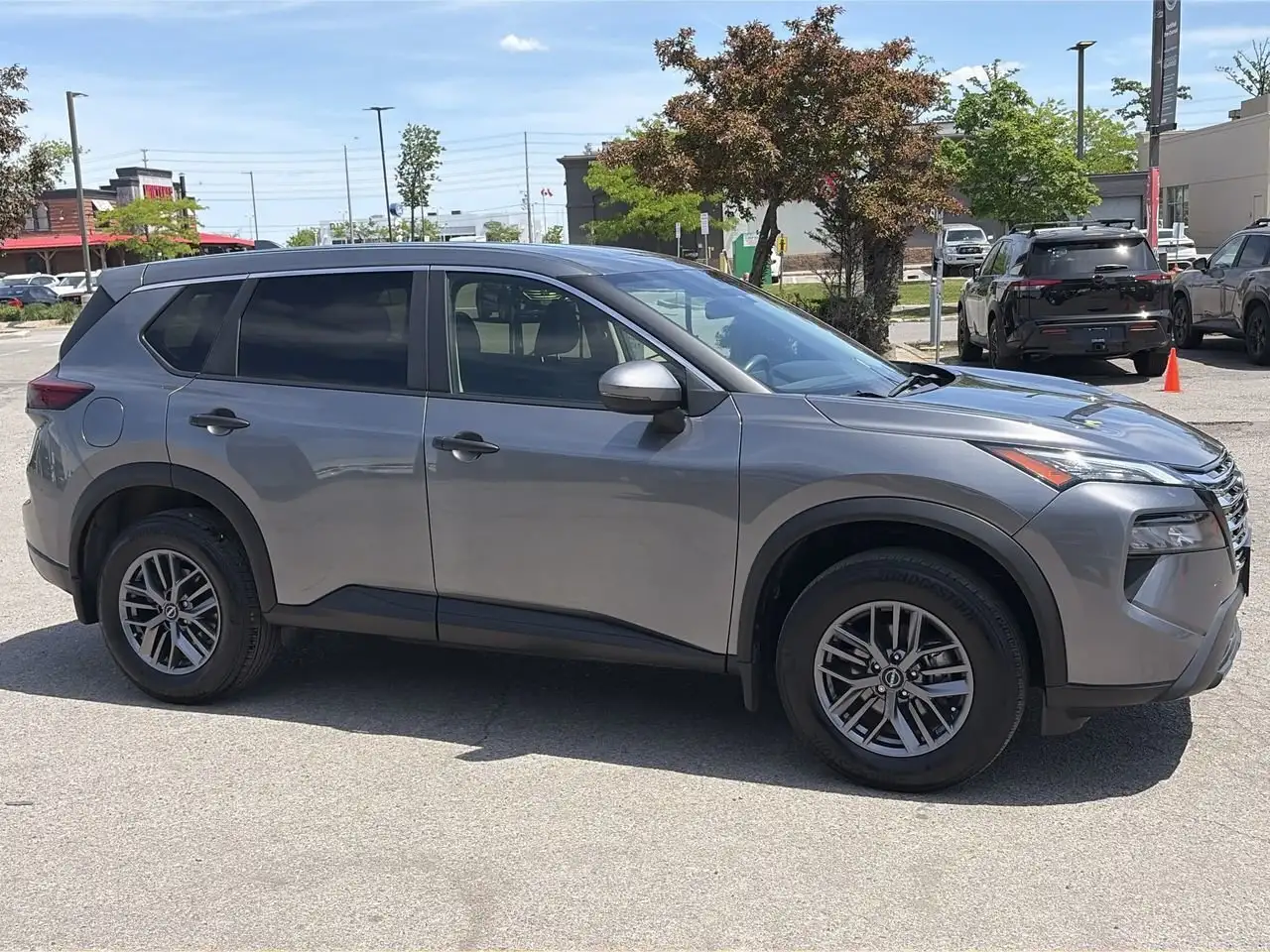Nissan Rogue снимка Nissan Rogue
