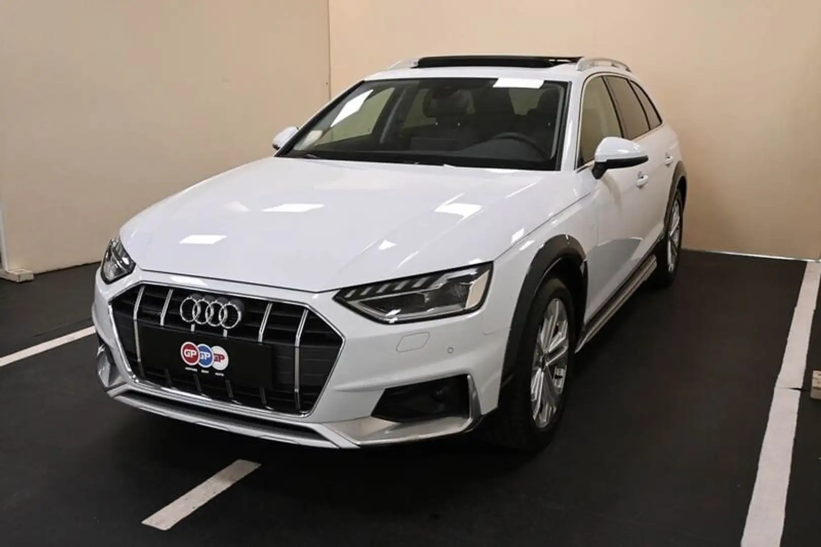 Audi A4 allroad 40 Mhev 204 CV S-tronic Business Evolution Blanco - 2