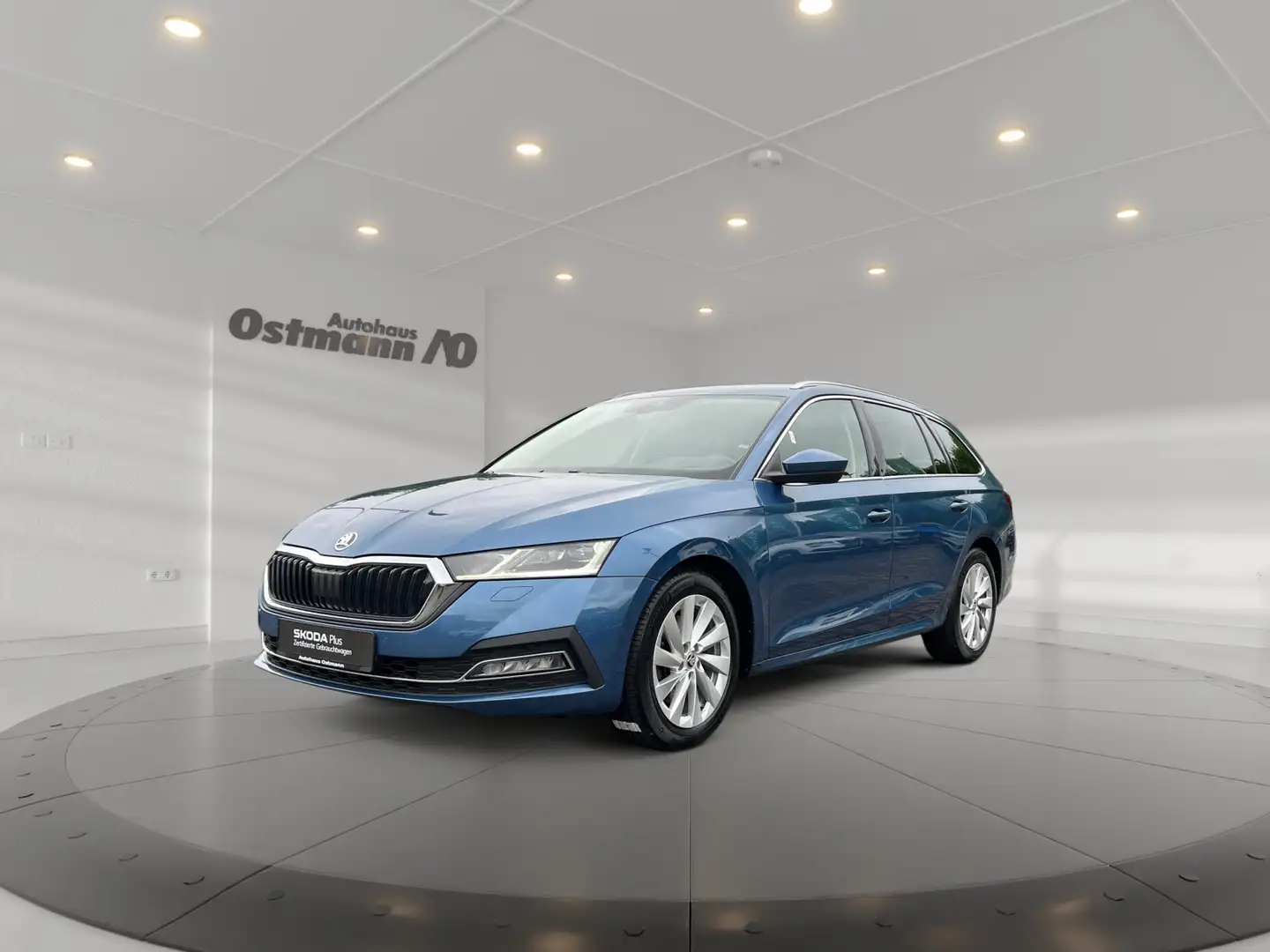 Skoda Octavia Combi Style 110kw TDI DSG *HUD*NAVI*RFK* Bleu - 2