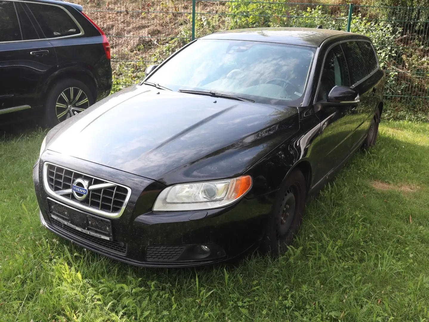 Volvo V70 D5 Summum crna - 1