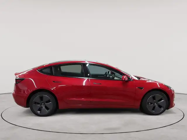 Tesla Model 3 view 3