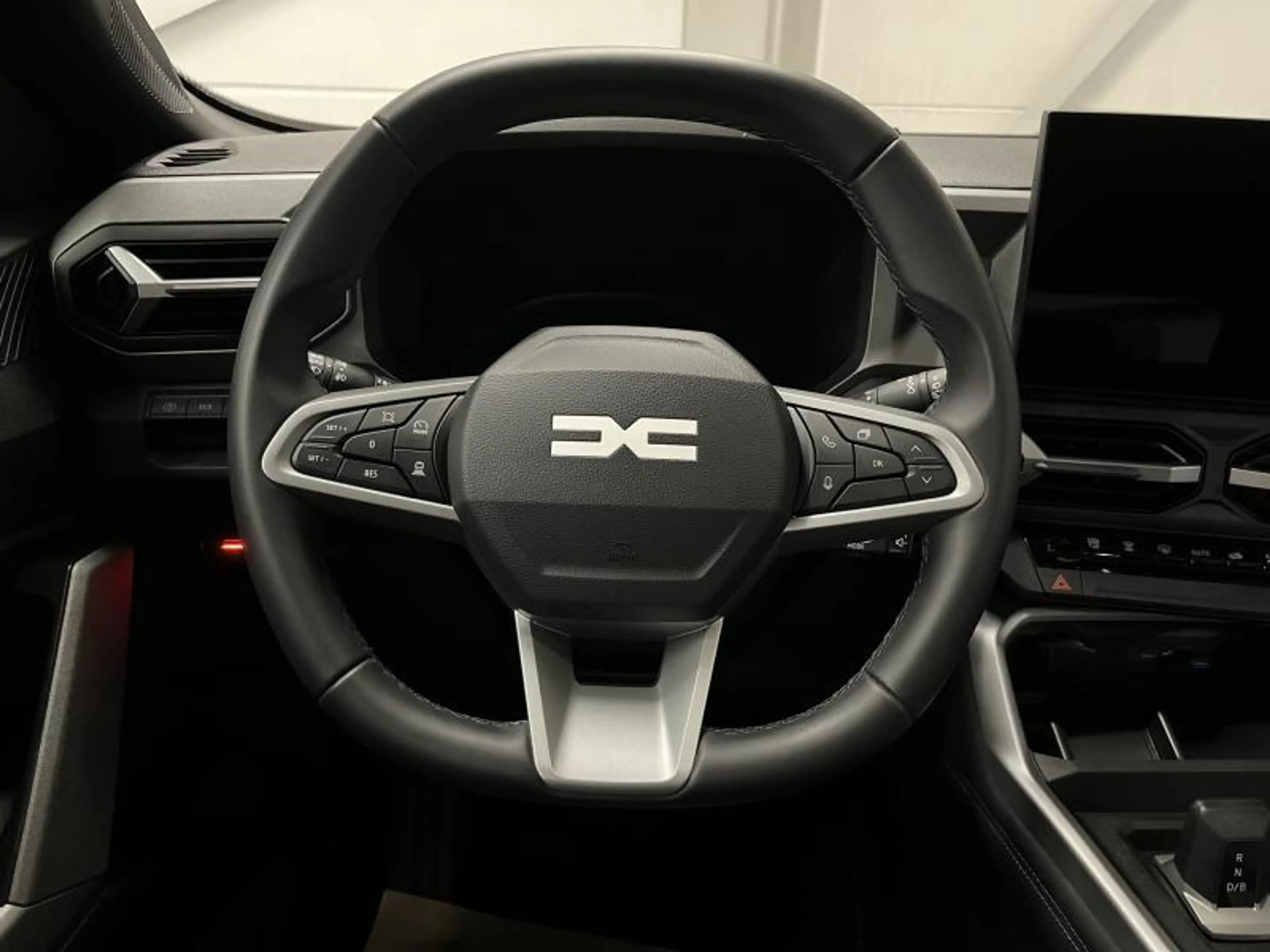 Dacia Bigster 1.8hybrid 155cv JOURNEY 2026 Navi/Carplay/Cam — photo 12