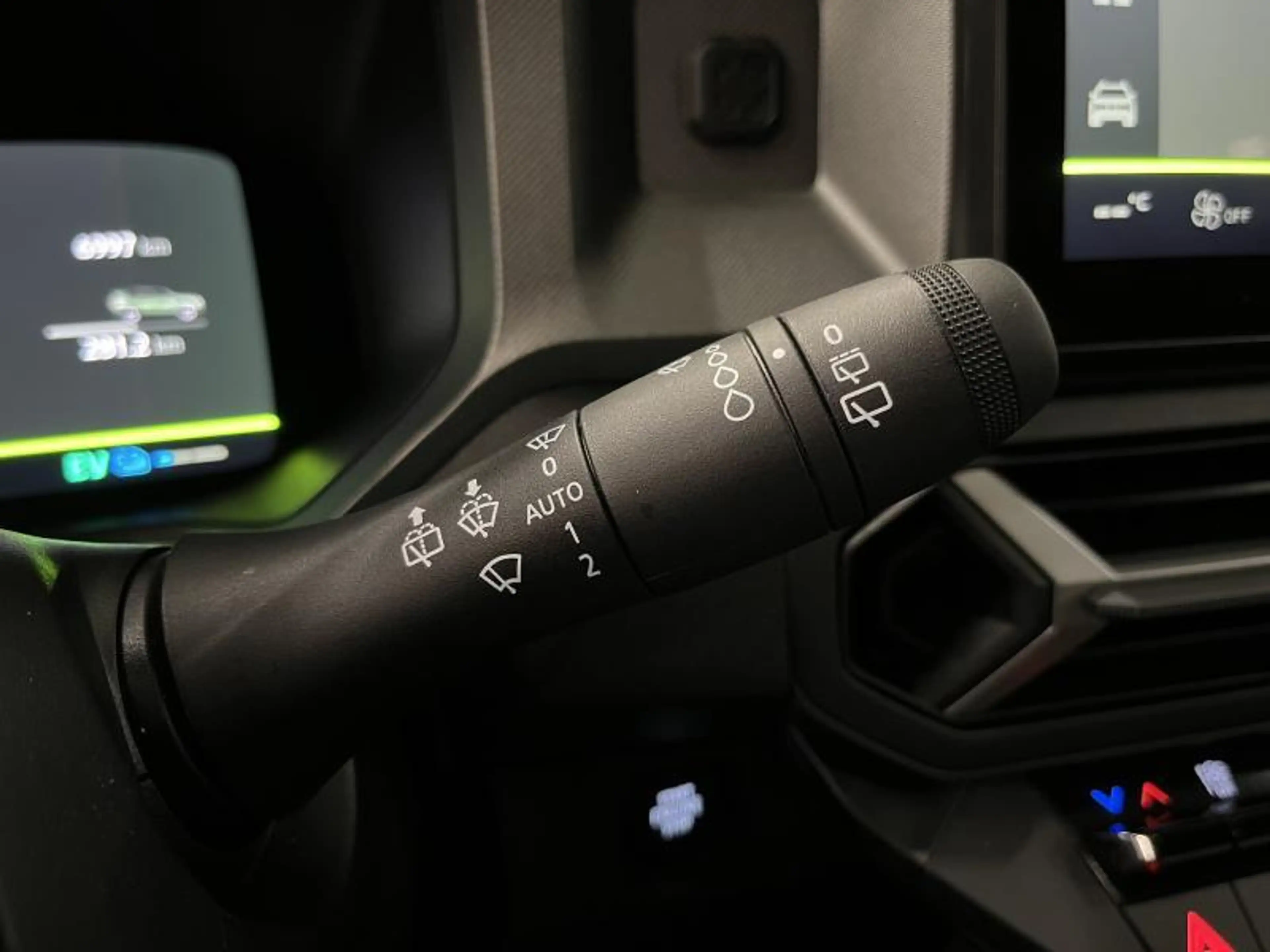 Dacia Bigster 1.8hybrid 155cv JOURNEY 2026 Navi/Carplay/Cam — photo 15