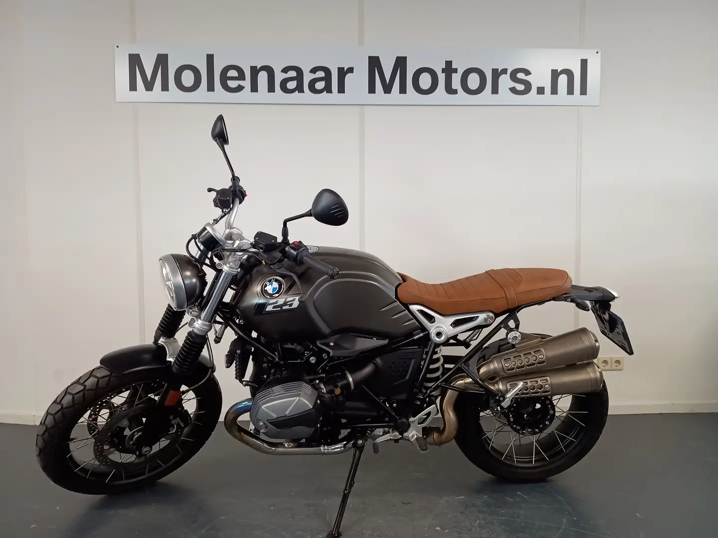 BMW R nineT Scrambler Zwart - 2