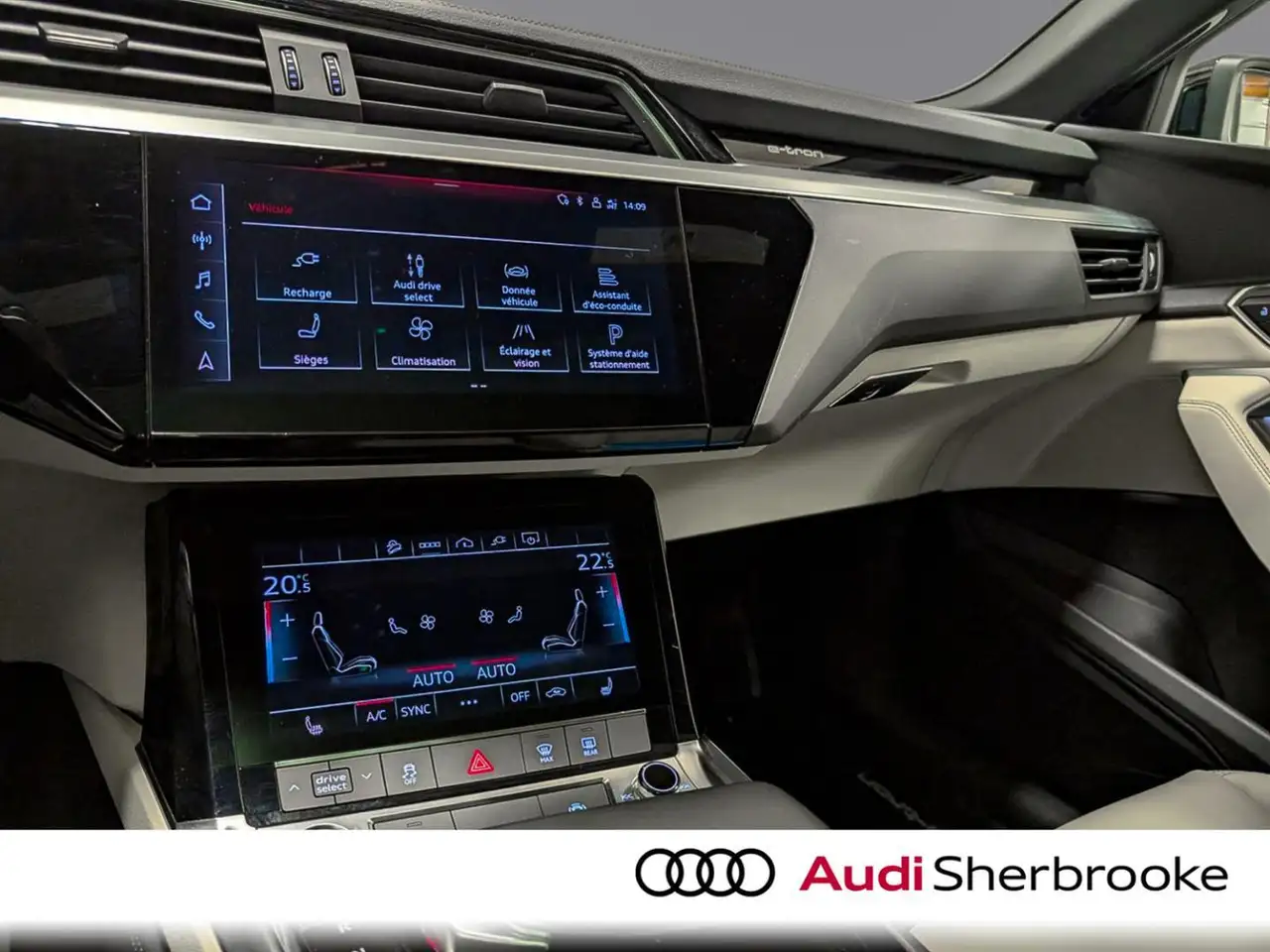 Audi Q8 e-tron снимка Audi Q8 e-tron