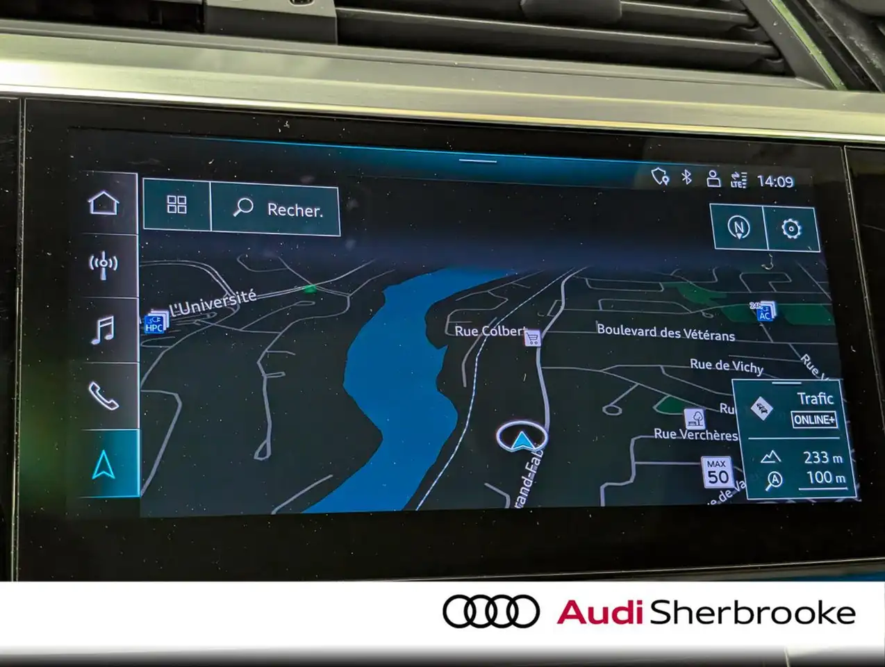 Audi Q8 e-tron снимка Audi Q8 e-tron