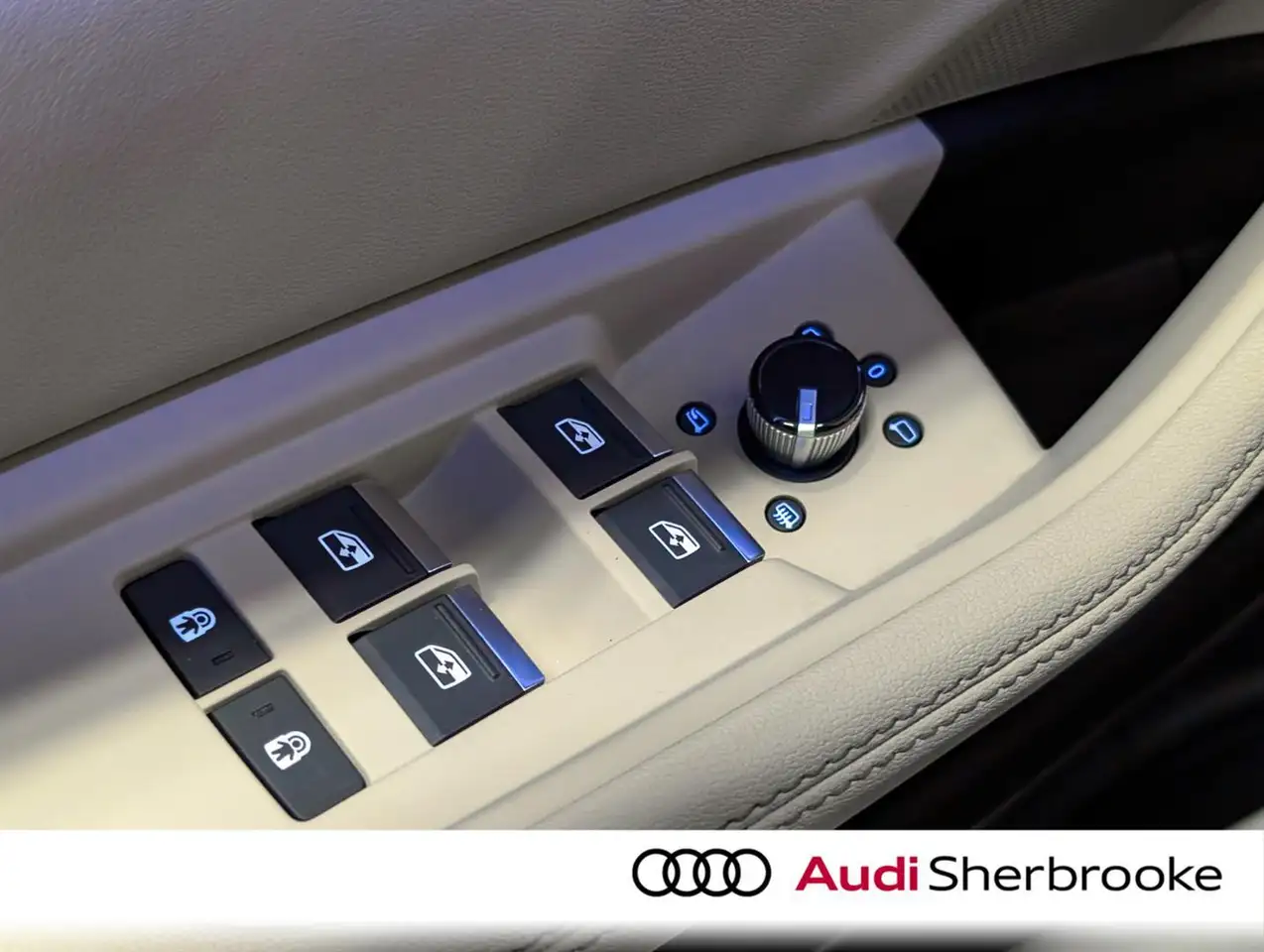 Audi Q8 e-tron снимка Audi Q8 e-tron
