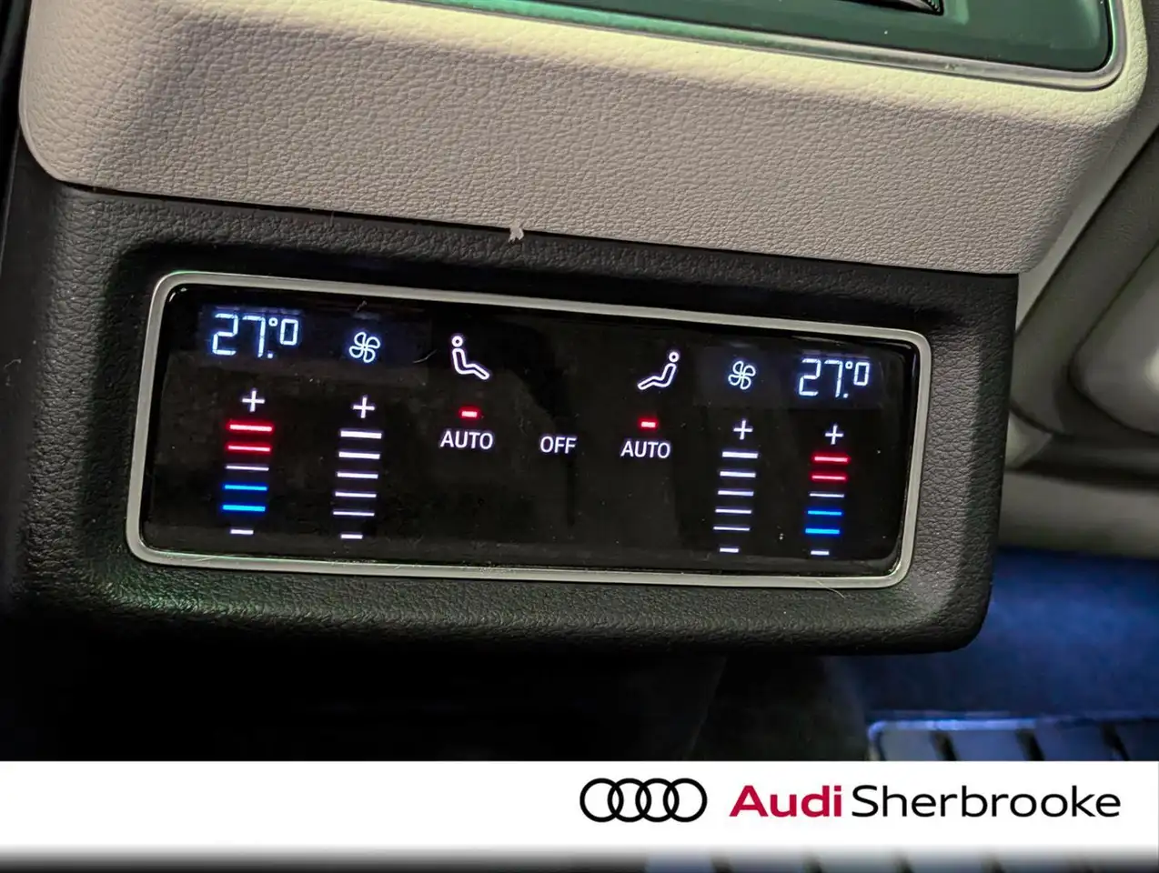 Audi Q8 e-tron снимка Audi Q8 e-tron