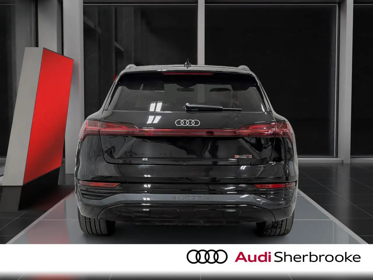 Audi Q8 e-tron снимка Audi Q8 e-tron