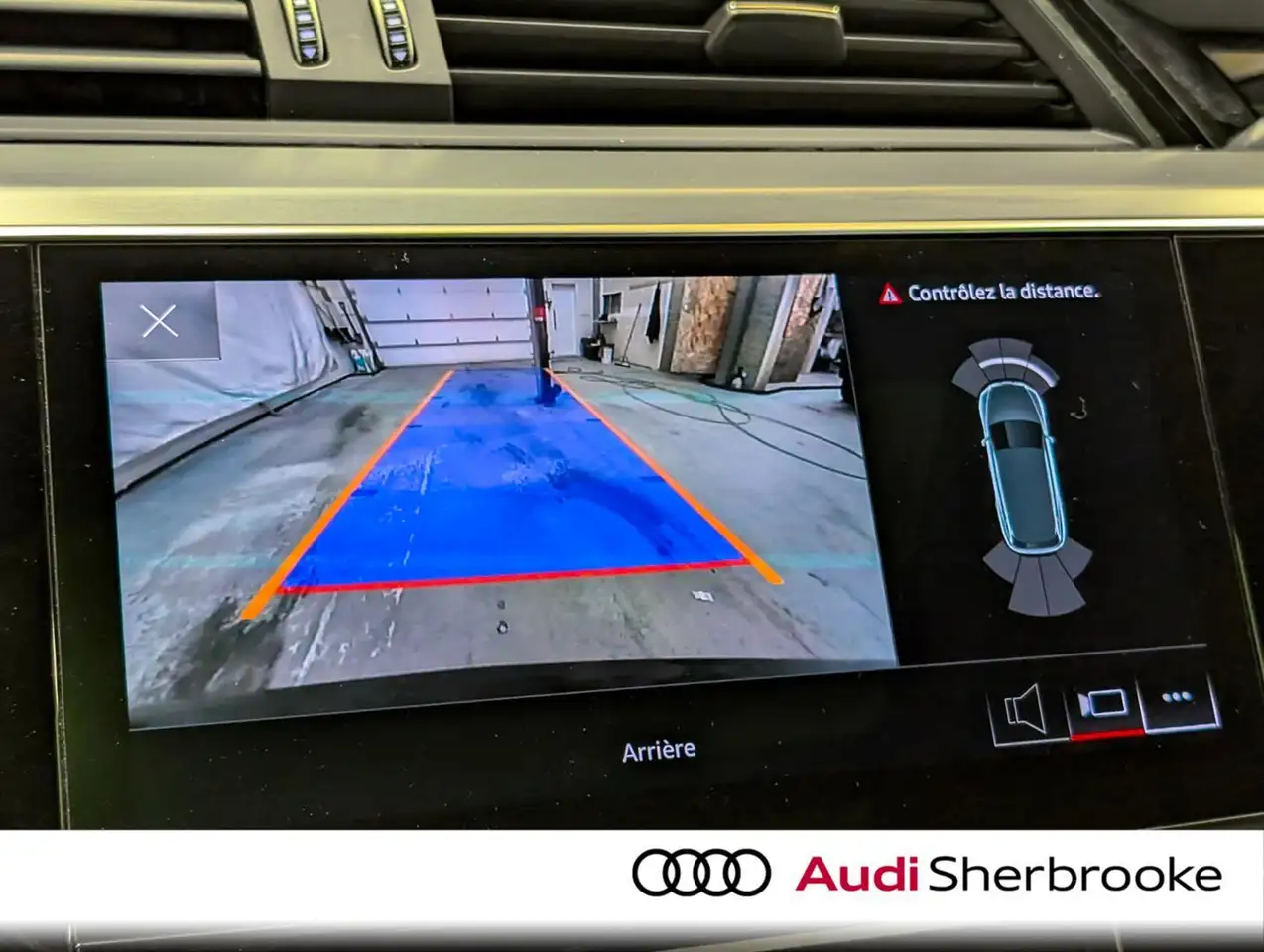 Audi Q8 e-tron снимка Audi Q8 e-tron