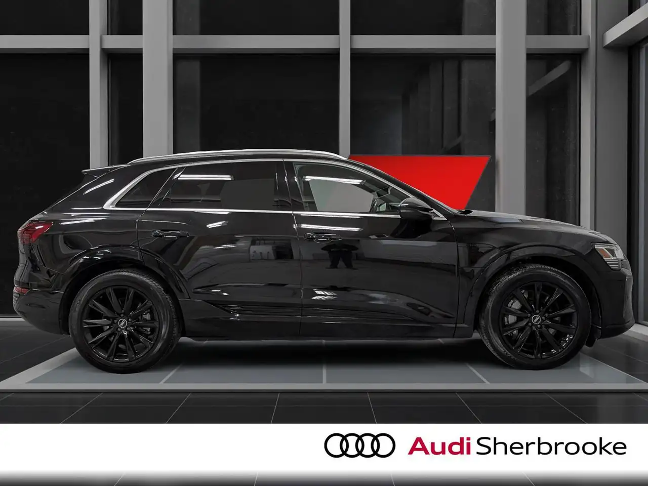 Audi Q8 e-tron снимка Audi Q8 e-tron