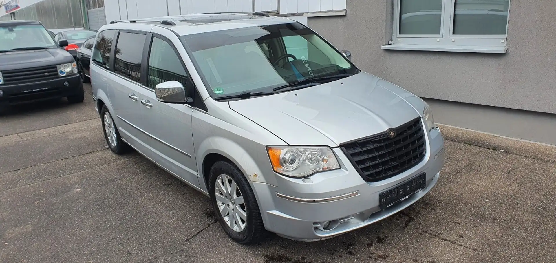 Chrysler Grand Voyager Limited 2.8 CRD Autom.7-Sitz.VOLL* Stříbrná - 1