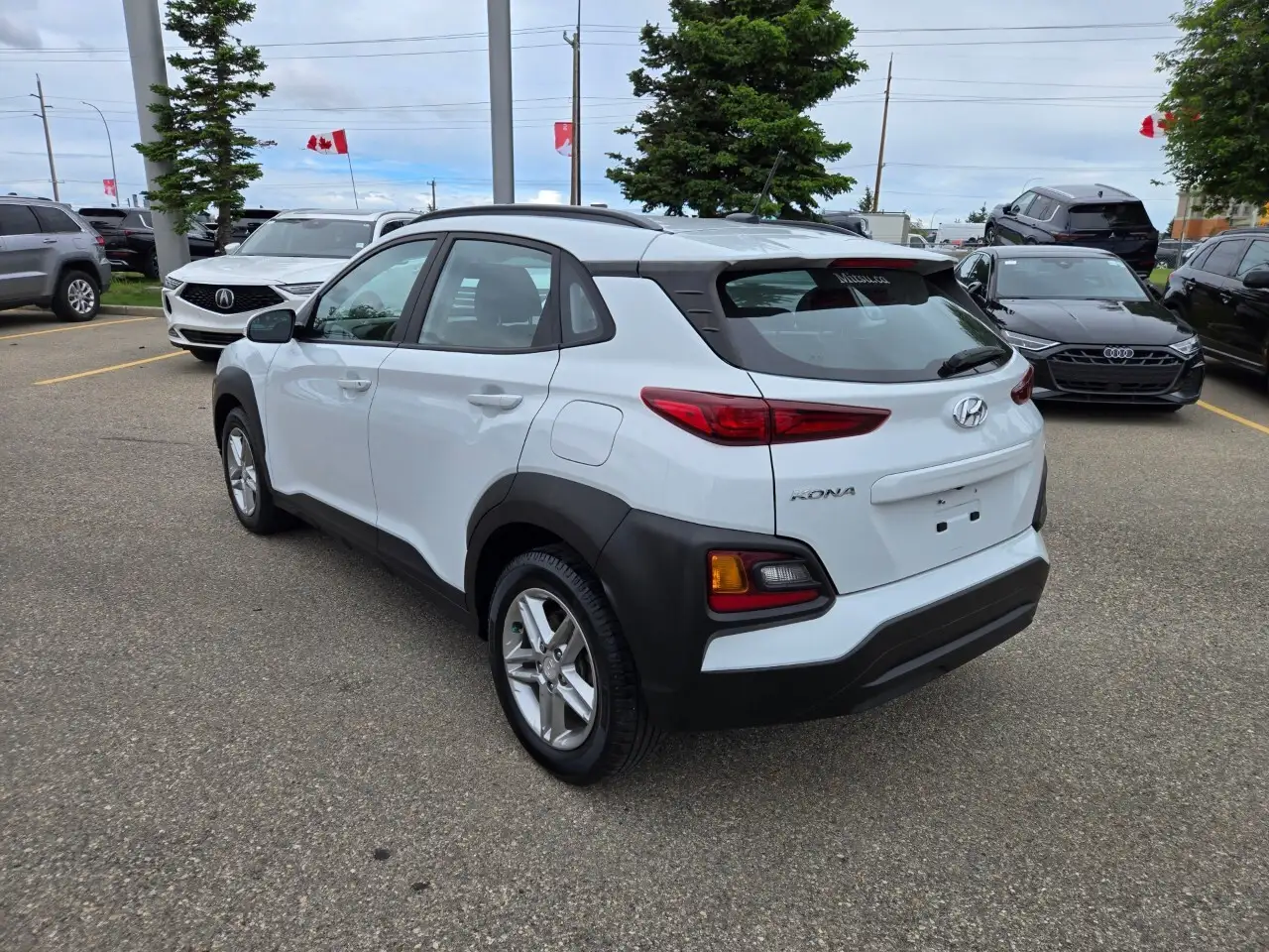 Hyundai KONA снимка Hyundai KONA