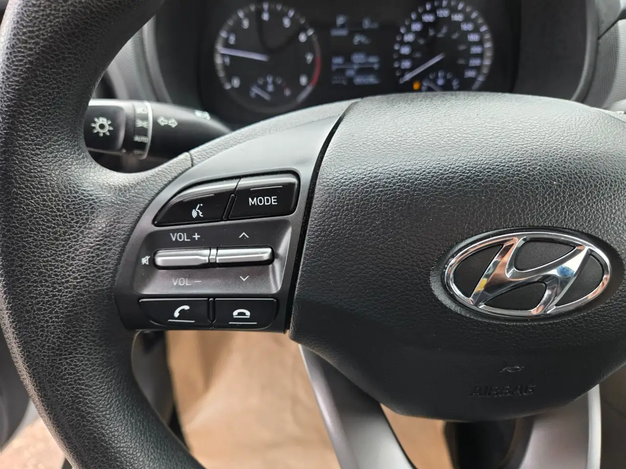 Hyundai KONA снимка Hyundai KONA