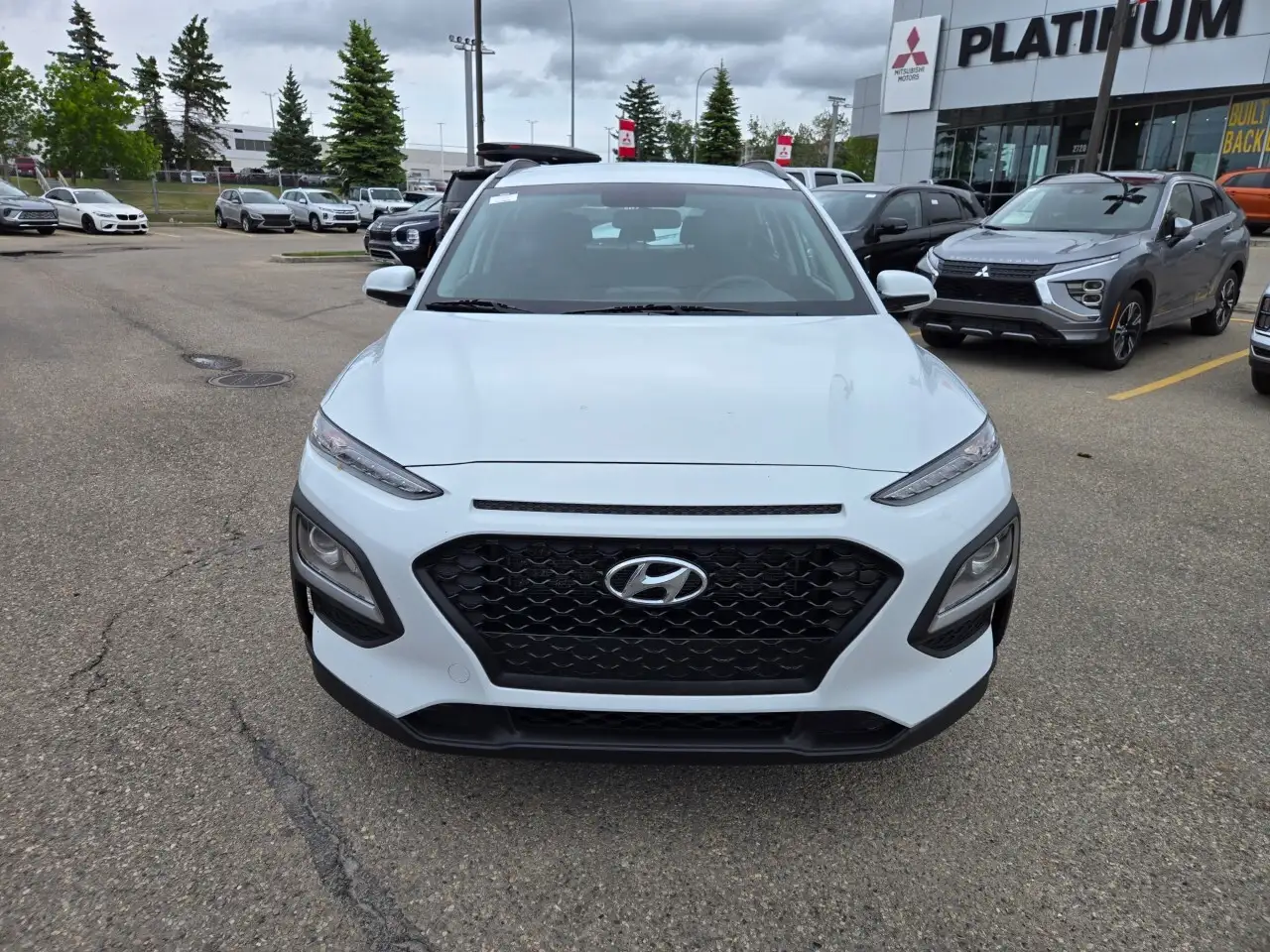 Hyundai KONA снимка Hyundai KONA