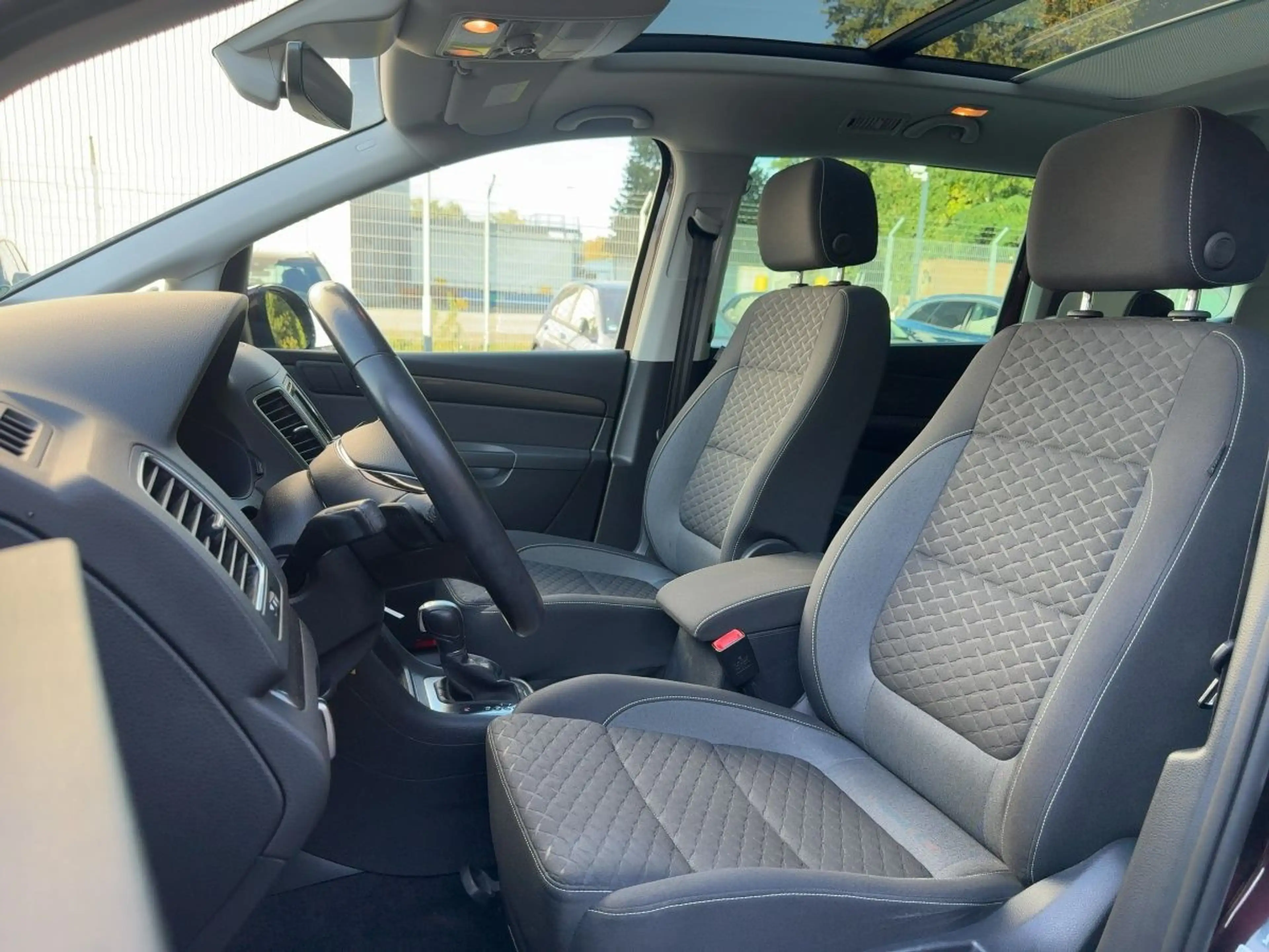 Volkswagen Sharan 2.0 TDI Join DSG Pano AZV Xenon 7.Sitzer — photo 7